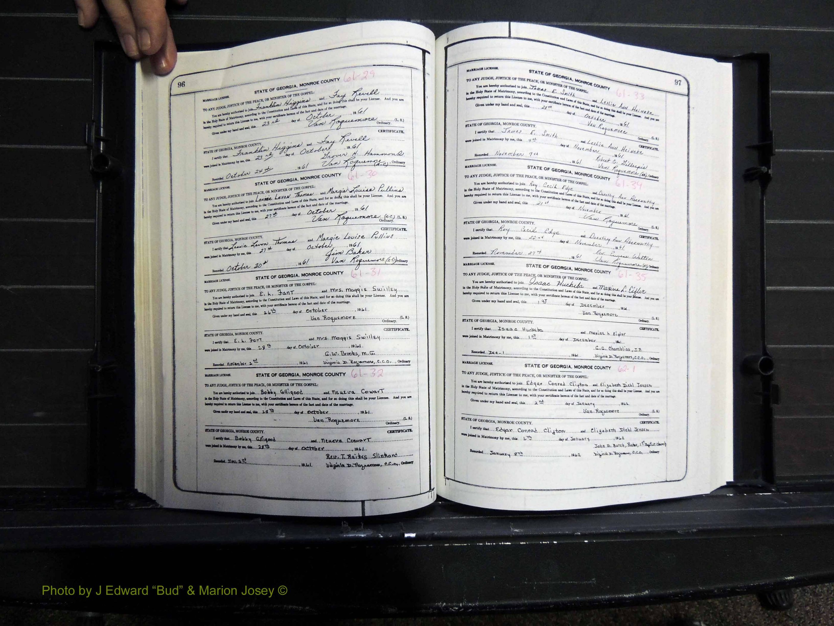 Monroe Co, GA, Marriages, Book K, 1952-1975 pg 096-097.JPG