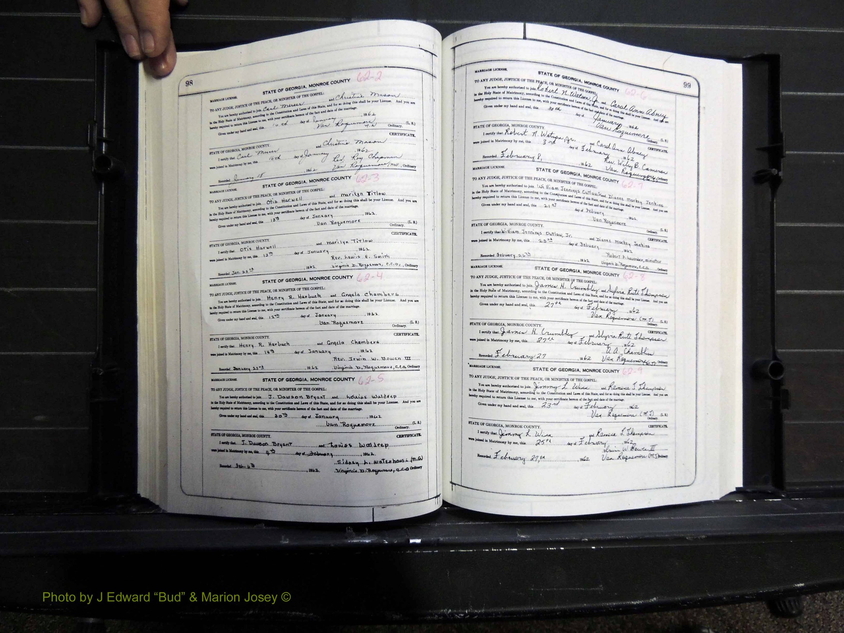 Monroe Co, GA, Marriages, Book K, 1952-1975 pg 098-099.JPG