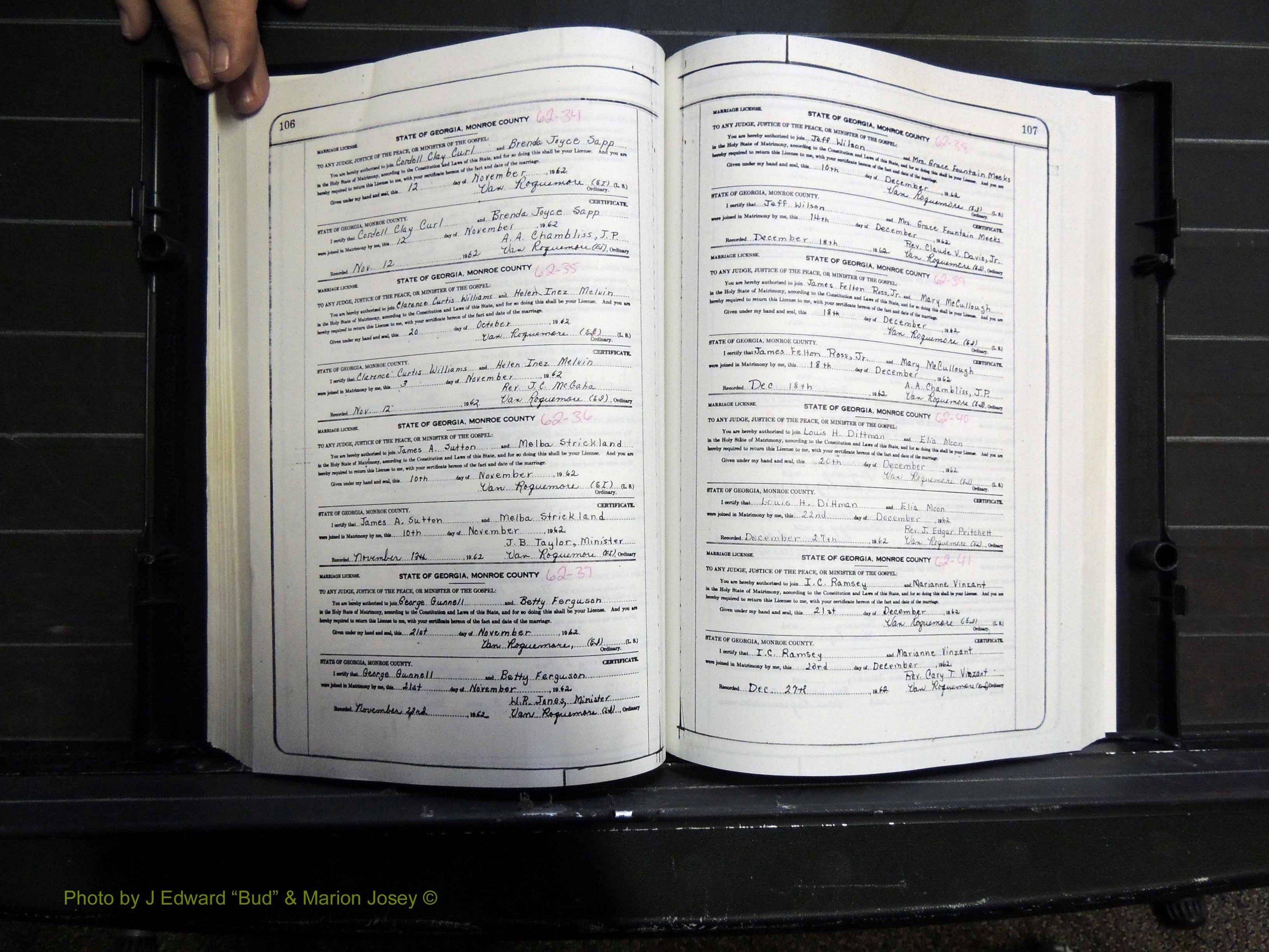 Monroe Co, GA, Marriages, Book K, 1952-1975 pg 106-107.JPG