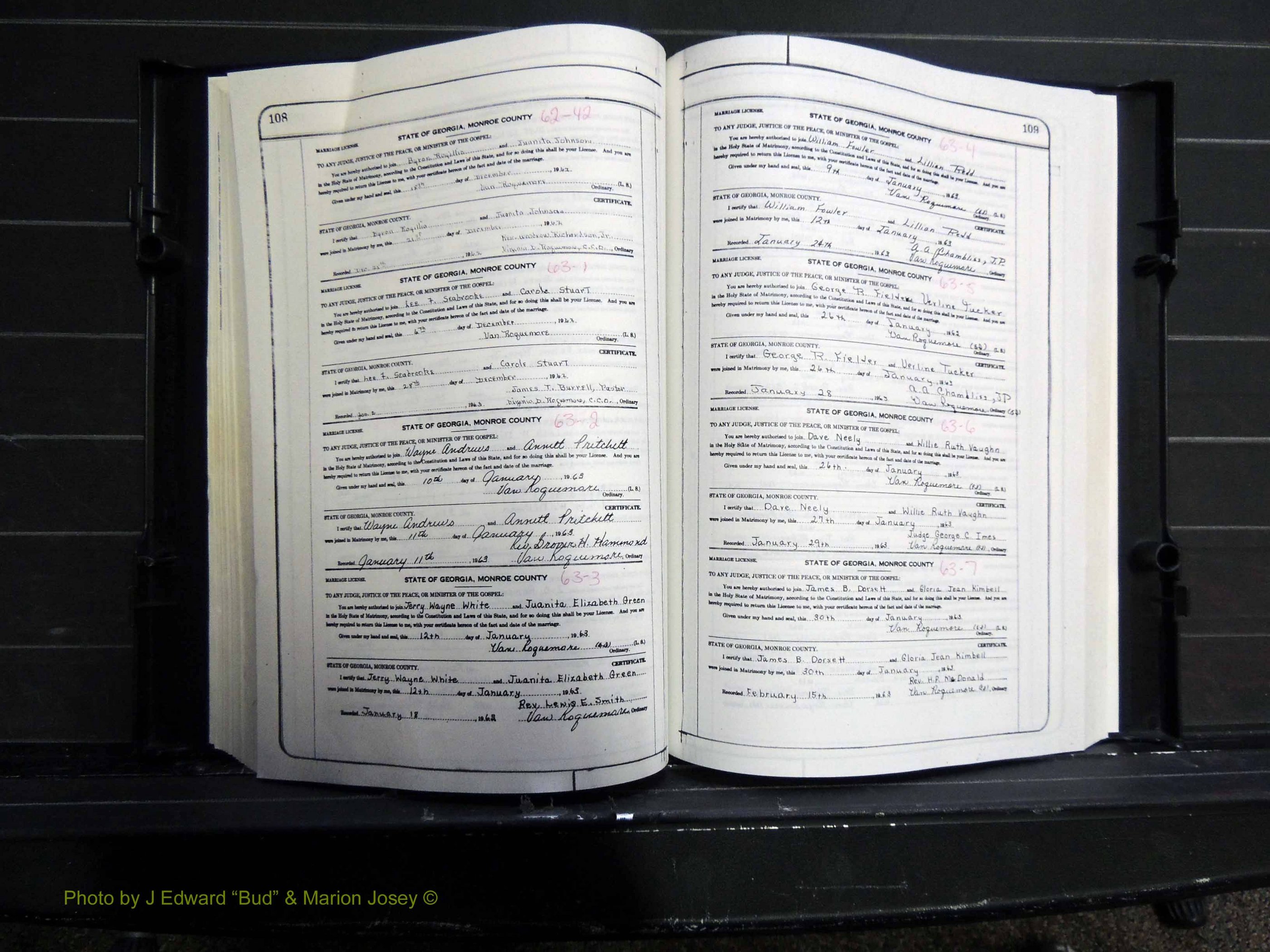 Monroe Co, GA, Marriages, Book K, 1952-1975 pg 108-109.JPG