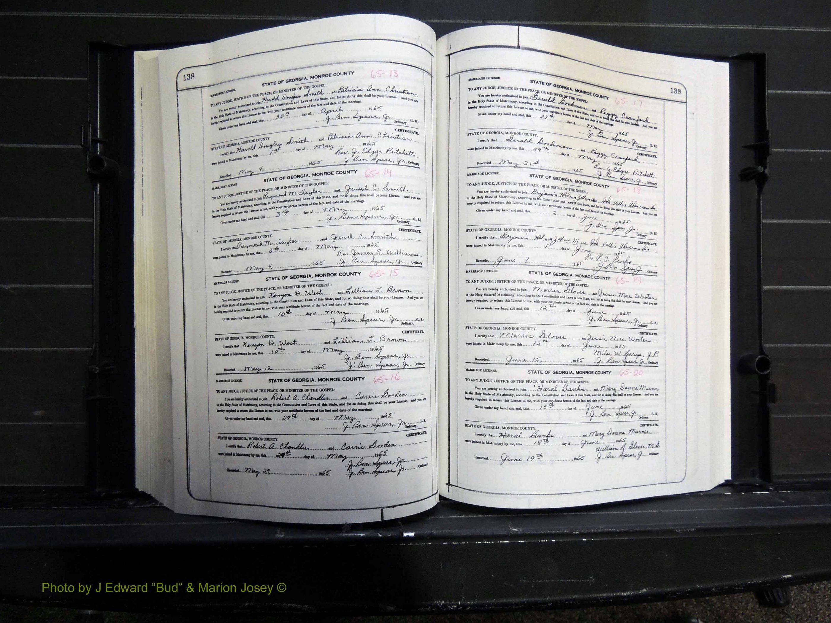Monroe Co, GA, Marriages, Book K, 1952-1975 pg 138-139.JPG