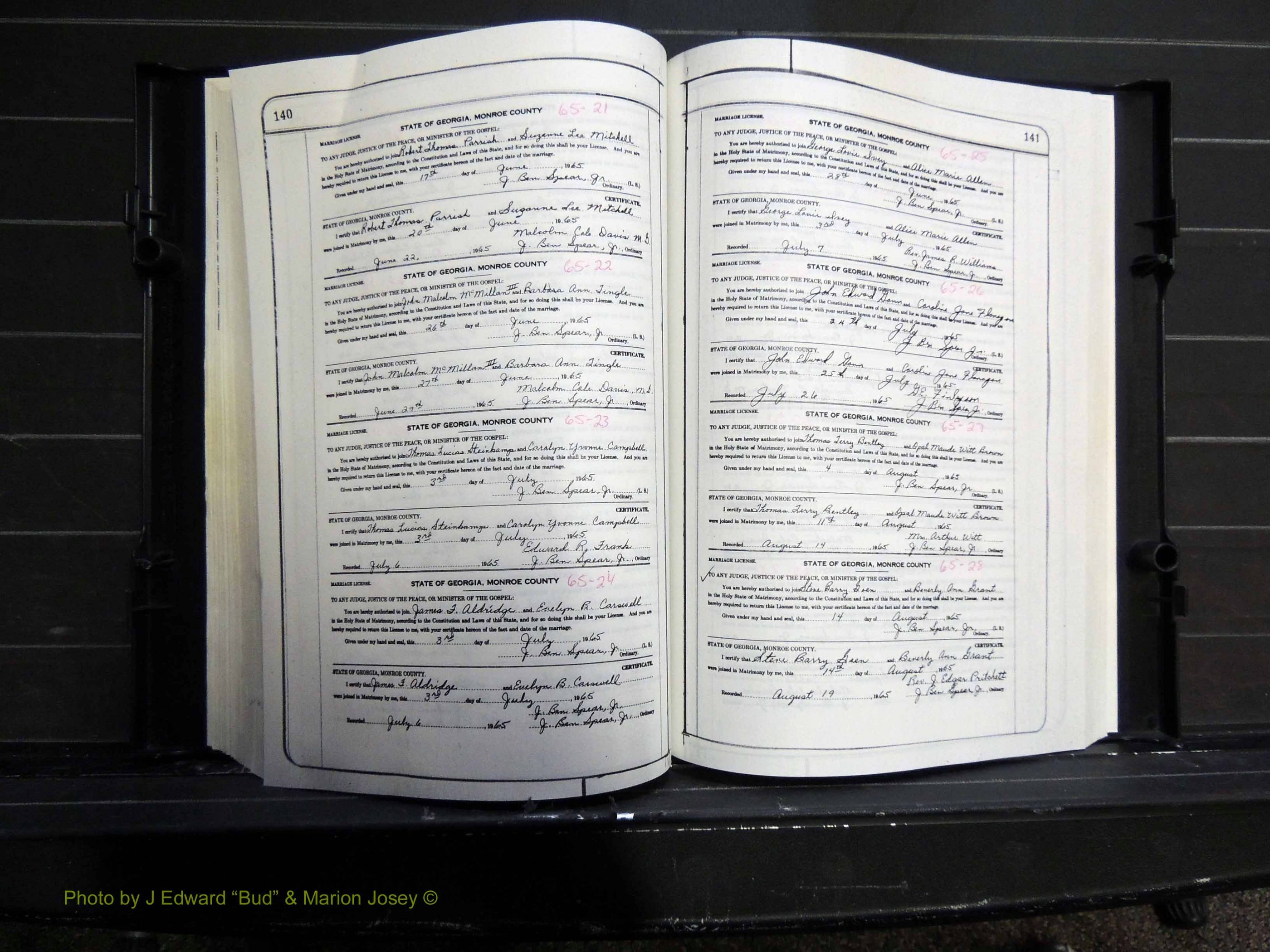 Monroe Co, GA, Marriages, Book K, 1952-1975 pg 140-141.JPG