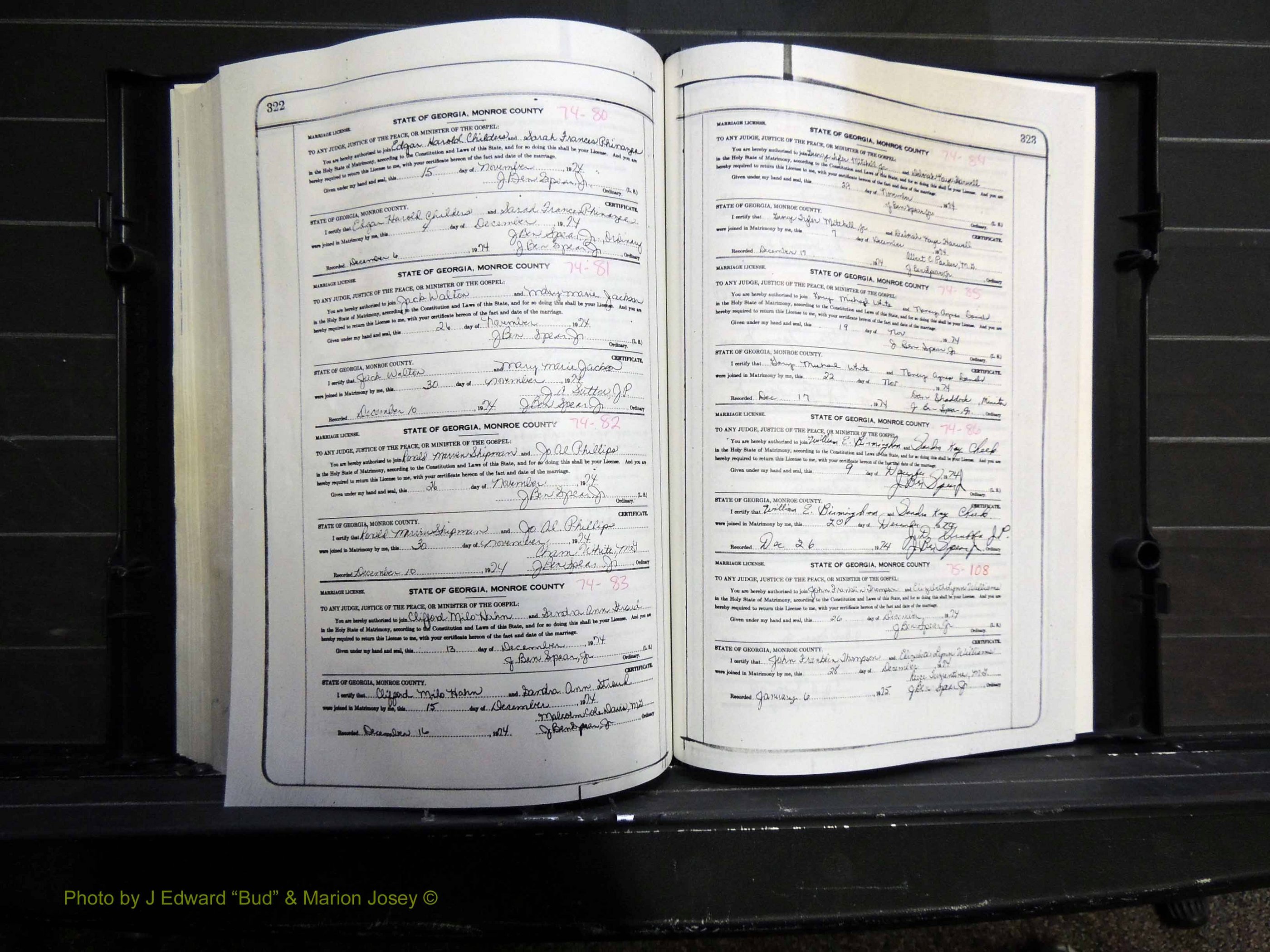 Monroe Co, GA, Marriages, Book K, 1952-1975 pg 322-323.JPG