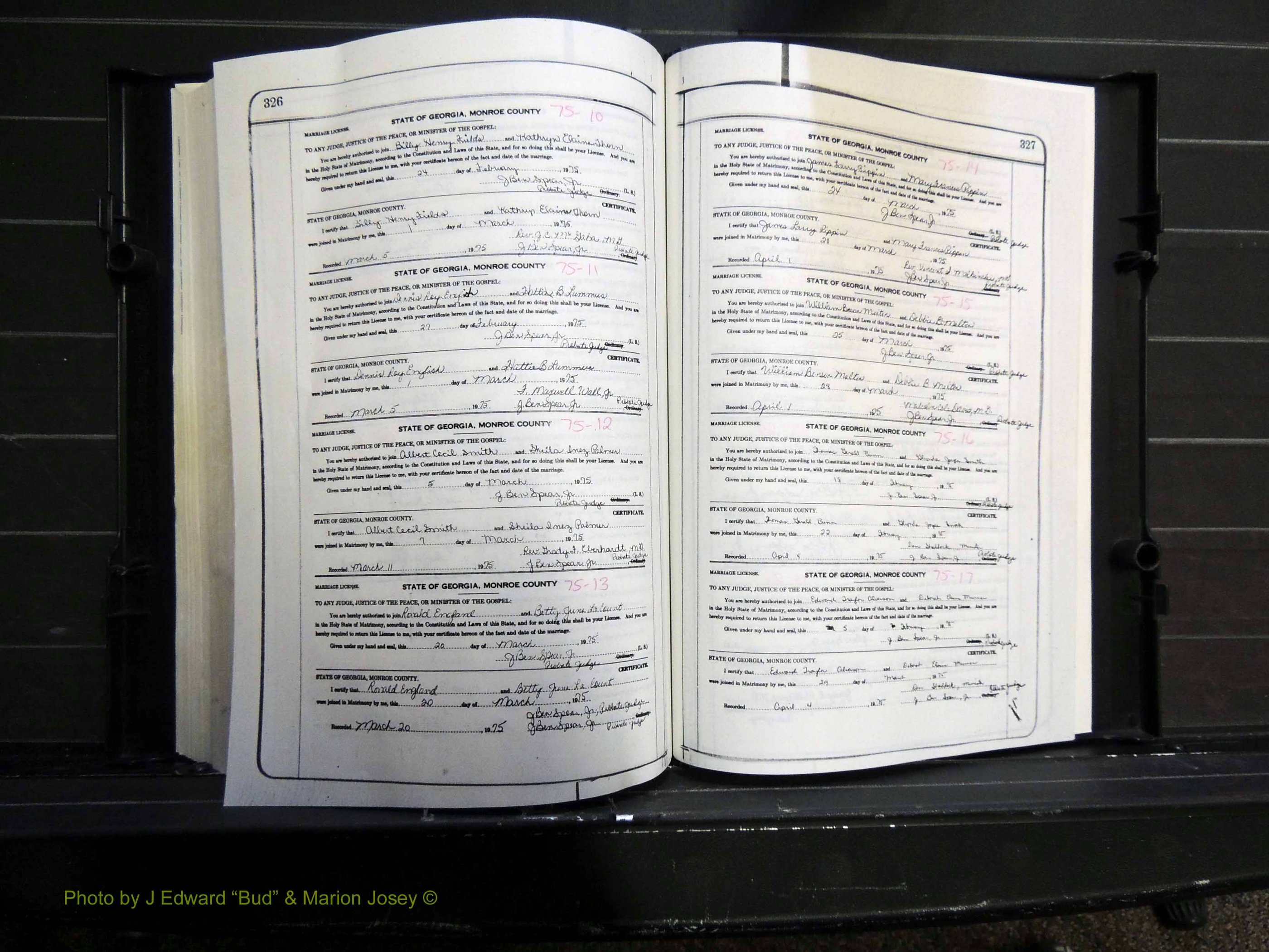 Monroe Co, GA, Marriages, Book K, 1952-1975 pg 326-327.JPG