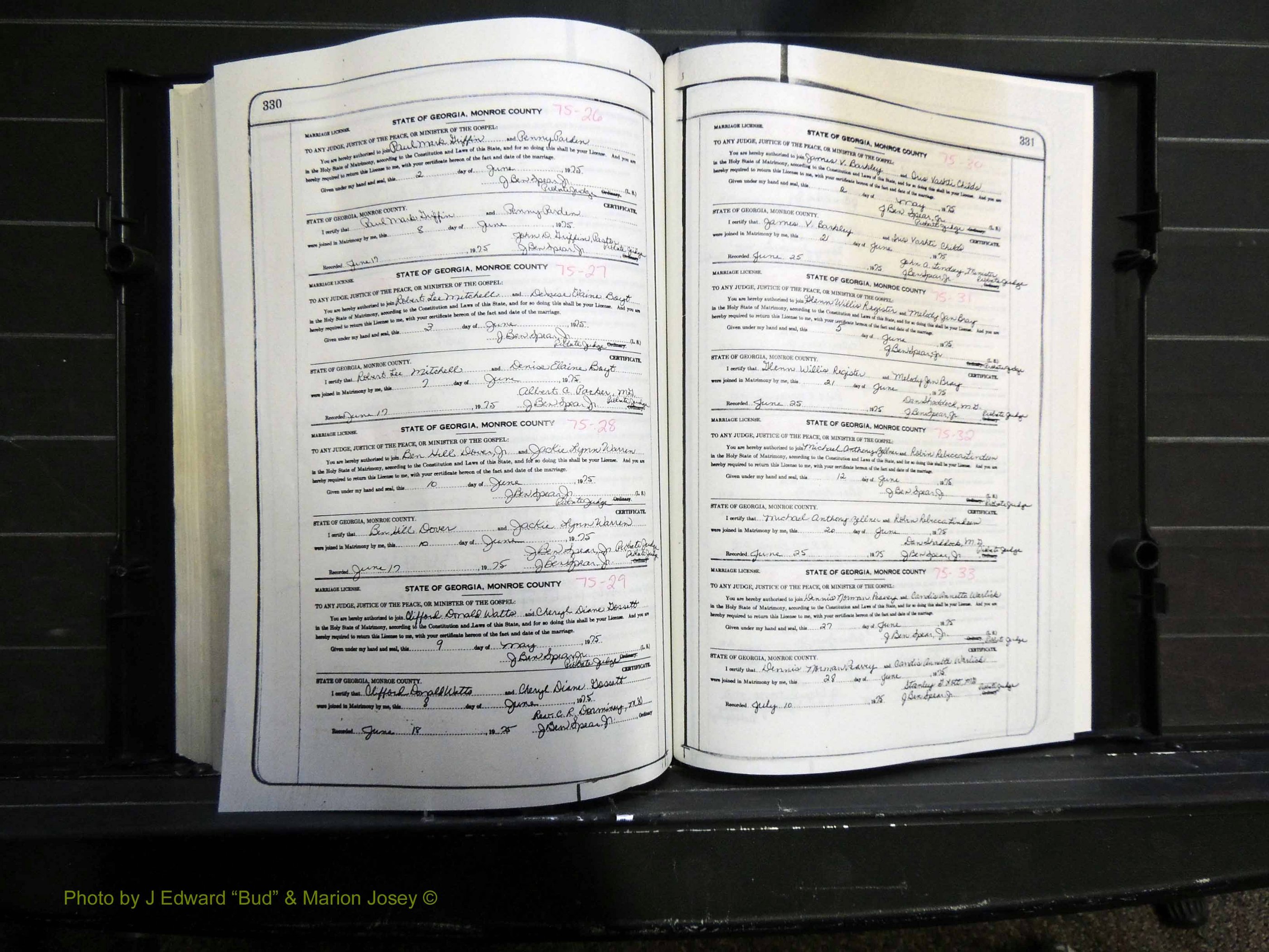 Monroe Co, GA, Marriages, Book K, 1952-1975 pg 330-331.JPG