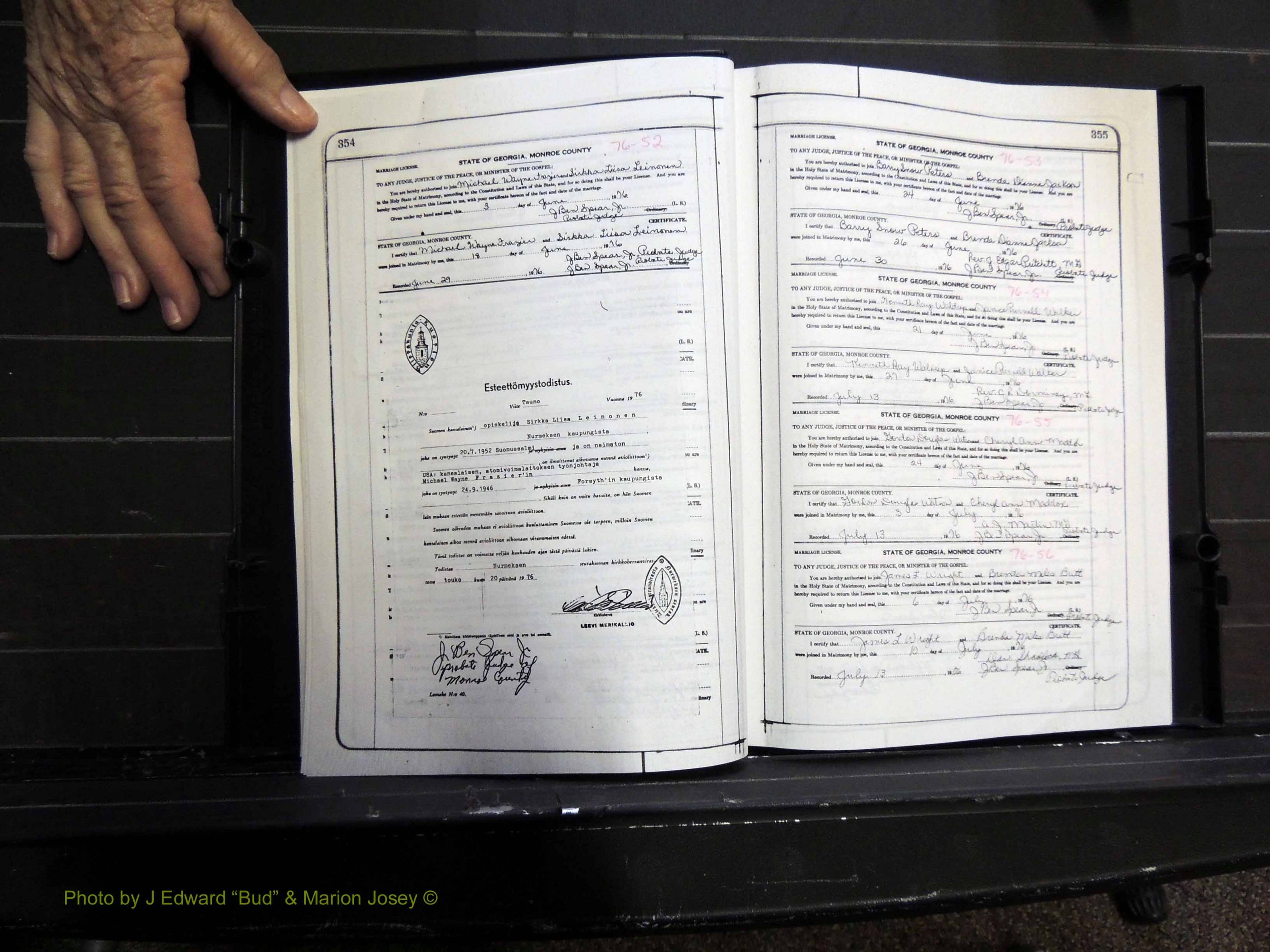 Monroe Co, GA, Marriages, Book K2, 1975-1984 pg 354-355.JPG