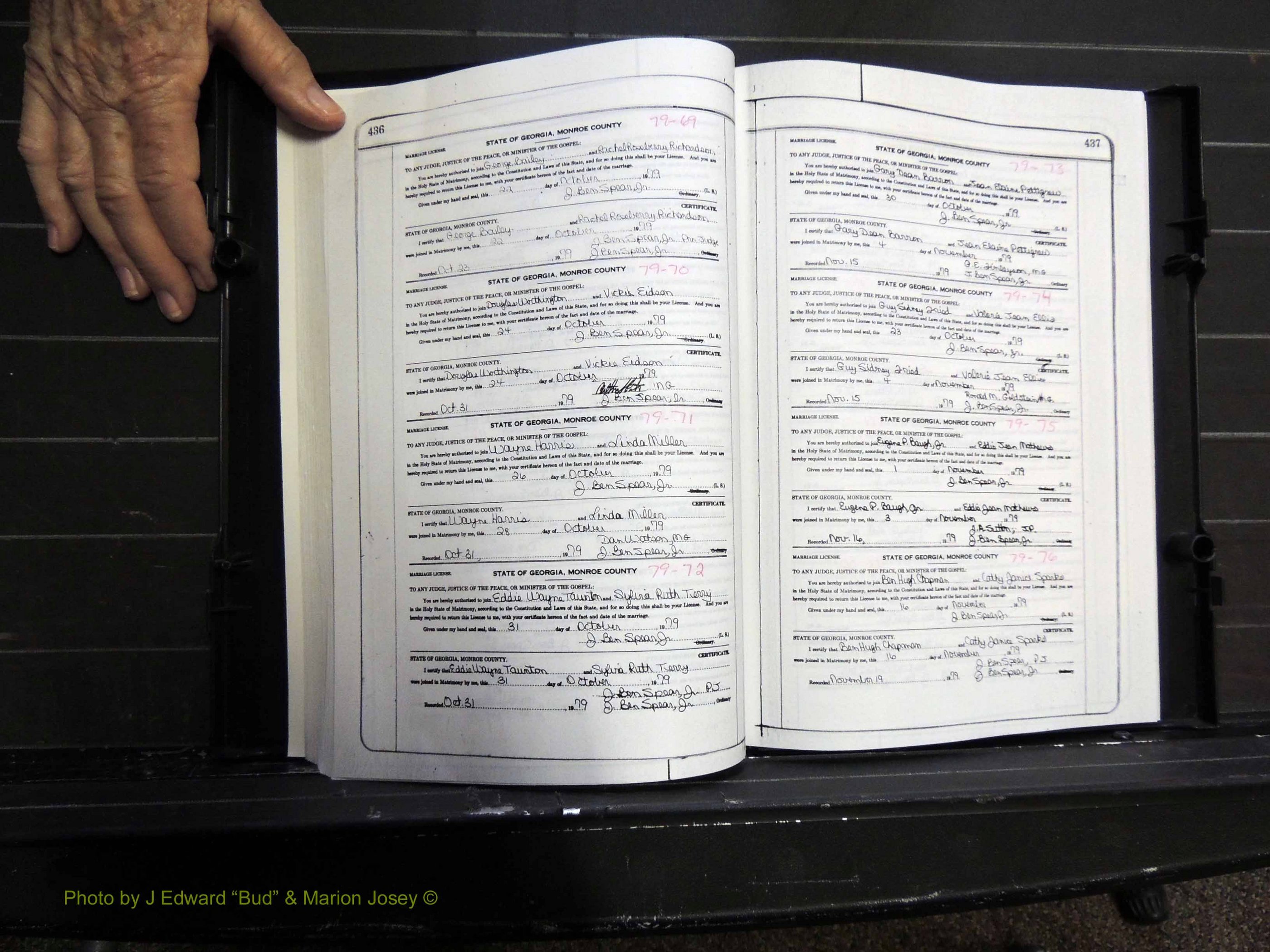 Monroe Co, GA, Marriages, Book K2, 1975-1984 pg 436-437.JPG