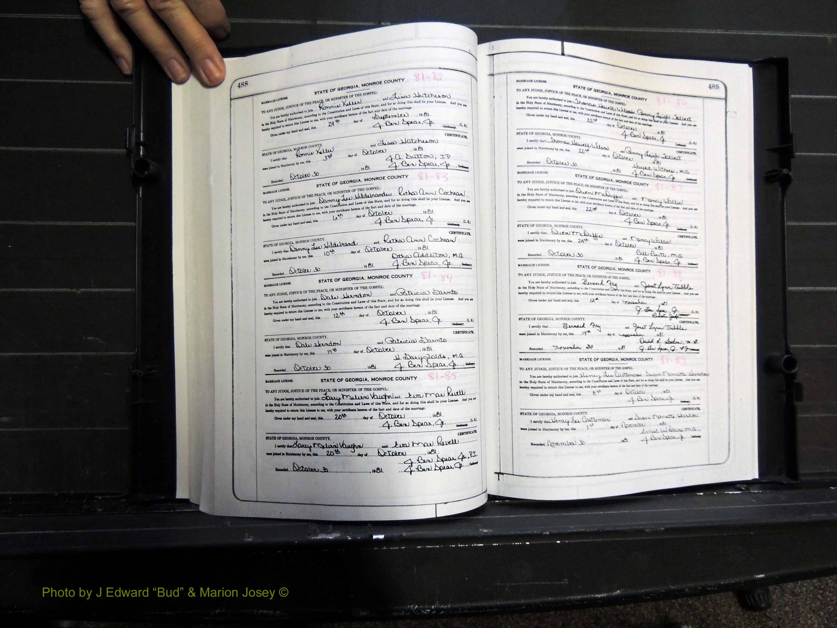 Monroe Co, GA, Marriages, Book K2, 1975-1984 pg 488-489.JPG