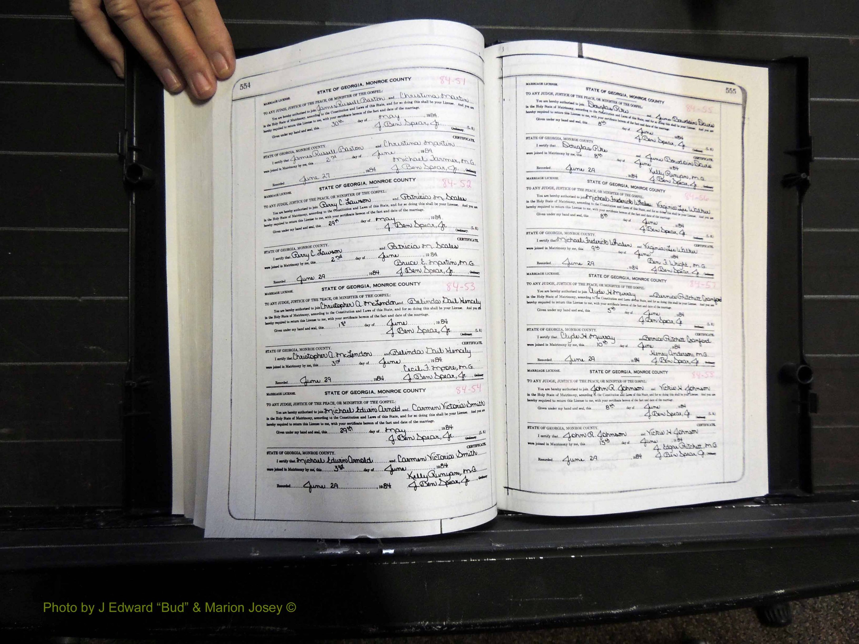 Monroe Co, GA, Marriages, Book K2, 1975-1984 pg 554-555.JPG