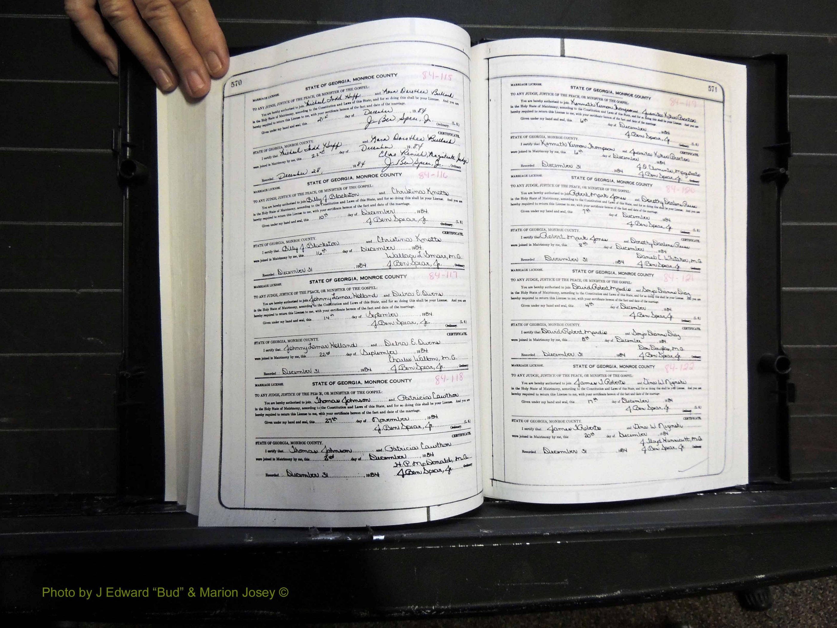 Monroe Co, GA, Marriages, Book K2, 1975-1984 pg 570-571.JPG