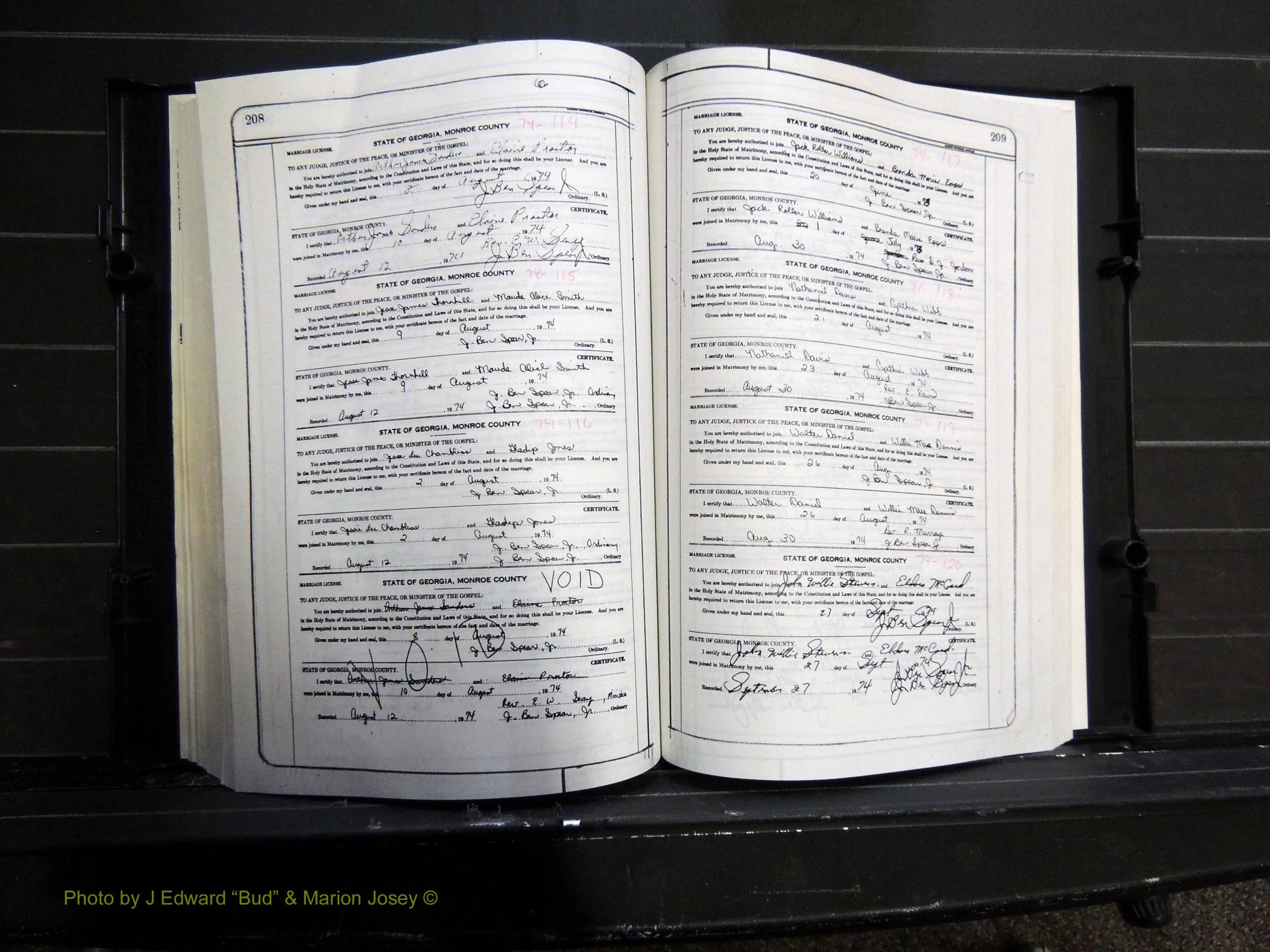 Monroe Co, GA, Marriages, Book L, 1952-1983 pg 208-209.JPG