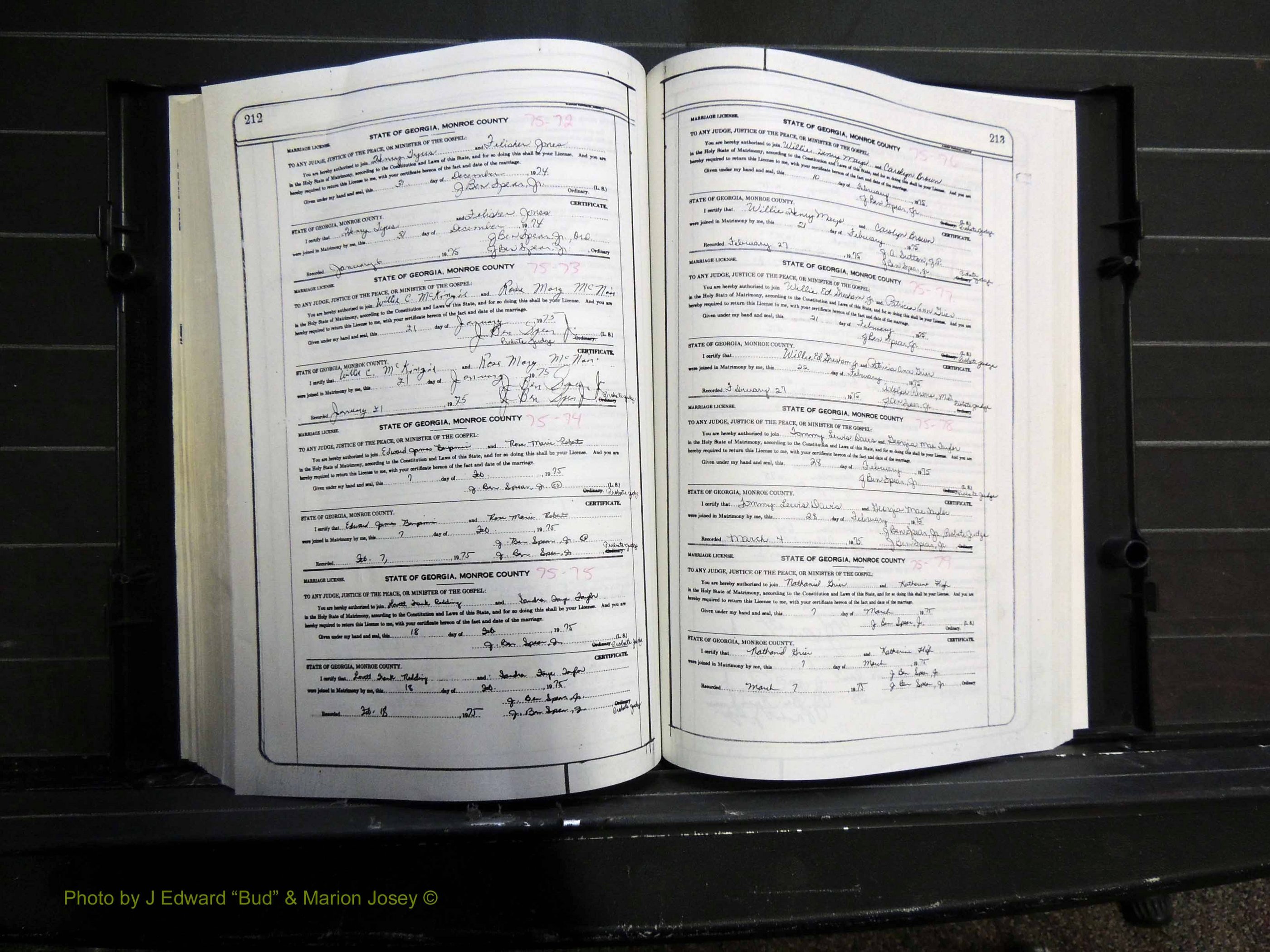 Monroe Co, GA, Marriages, Book L, 1952-1983 pg 212-213.JPG