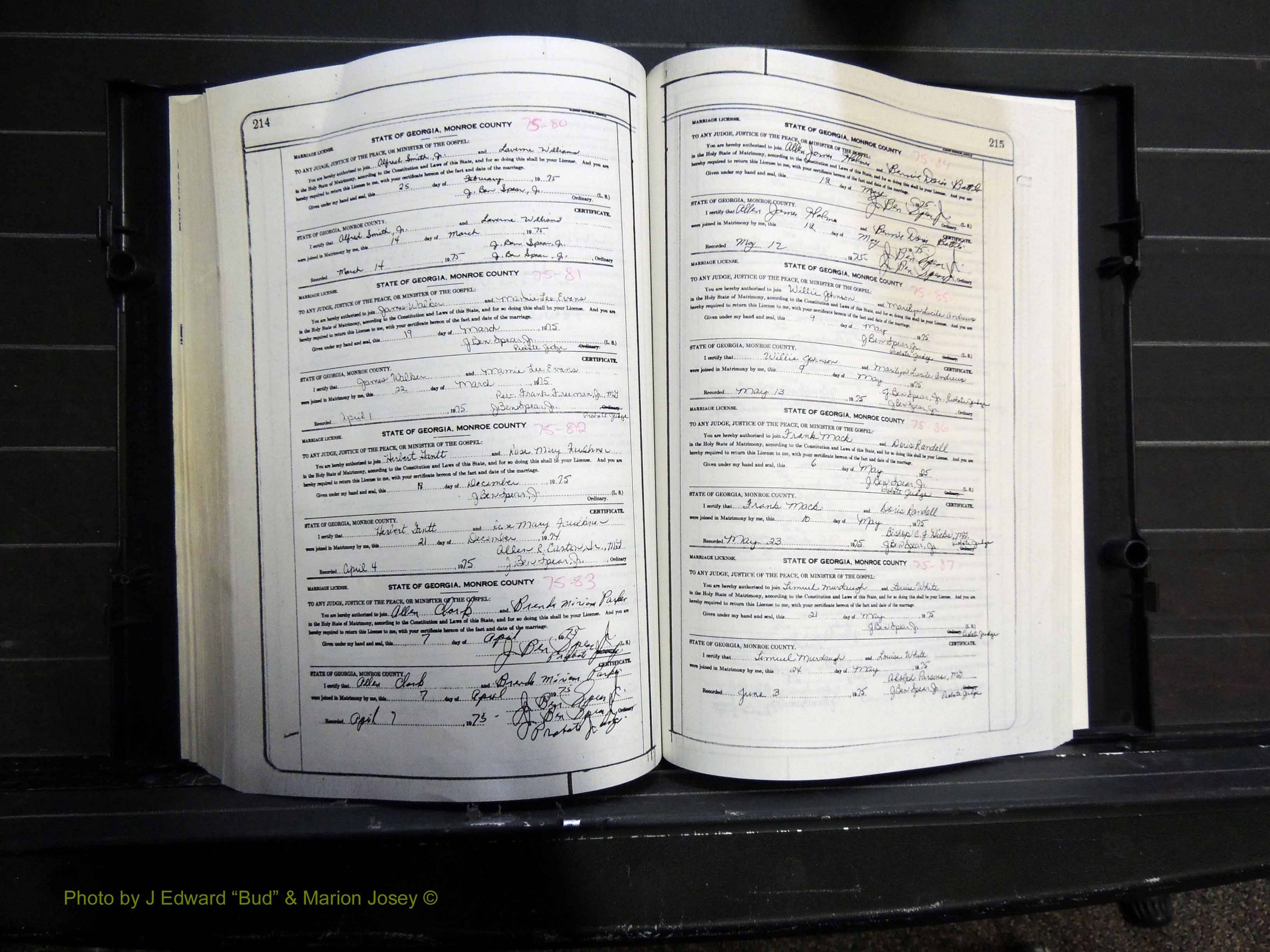 Monroe Co, GA, Marriages, Book L, 1952-1983 pg 214-215.JPG