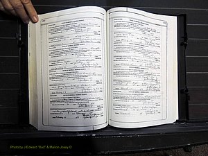 Monroe Co, GA, Marriages, Book L, 1952-1983 pg 202-203.JPG