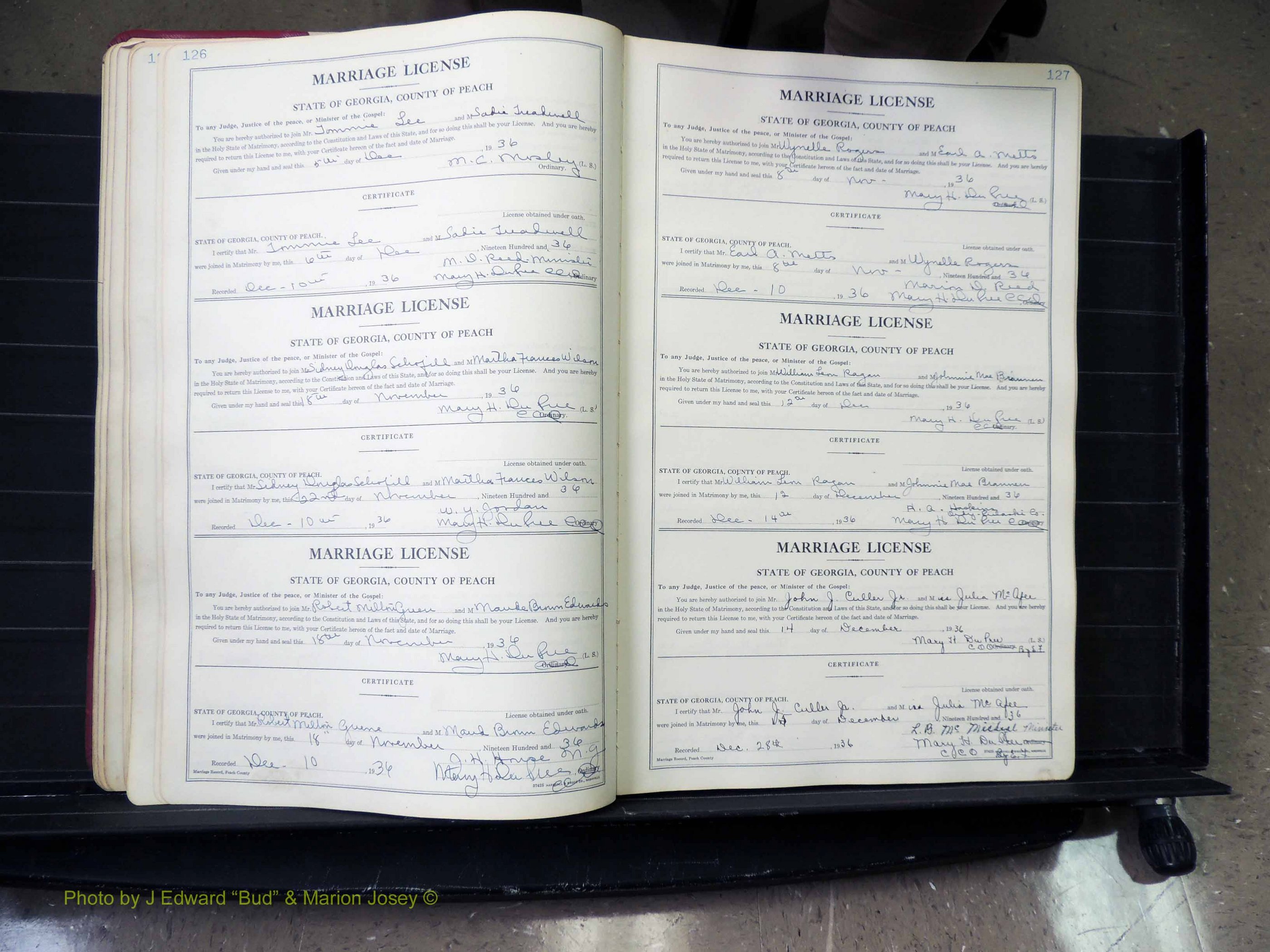 Peach Co, GA, Marriages, Book A, 1926-1960 pg 126-127.JPG