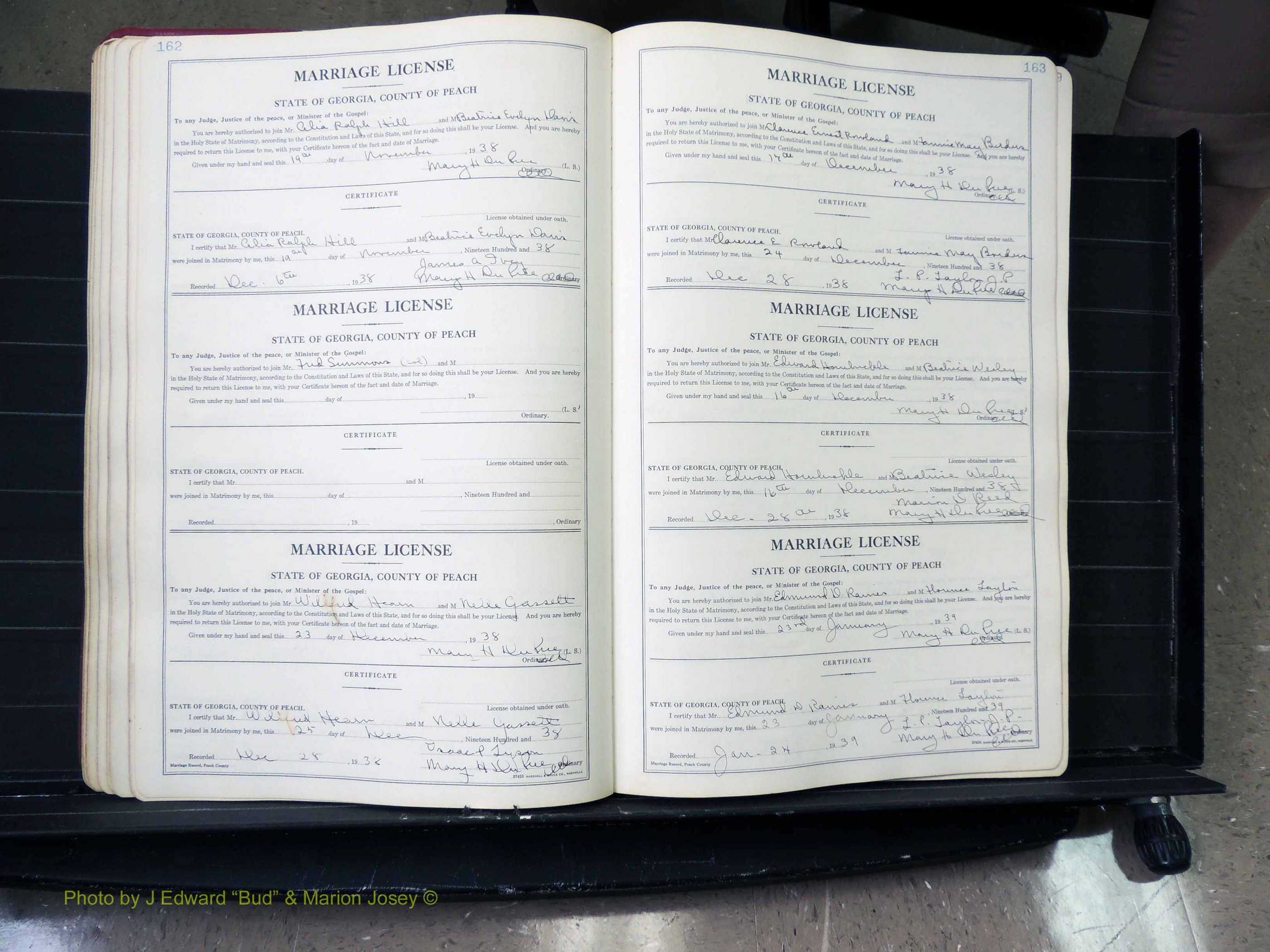 Peach Co, GA, Marriages, Book A, 1926-1960 pg 162-163.JPG