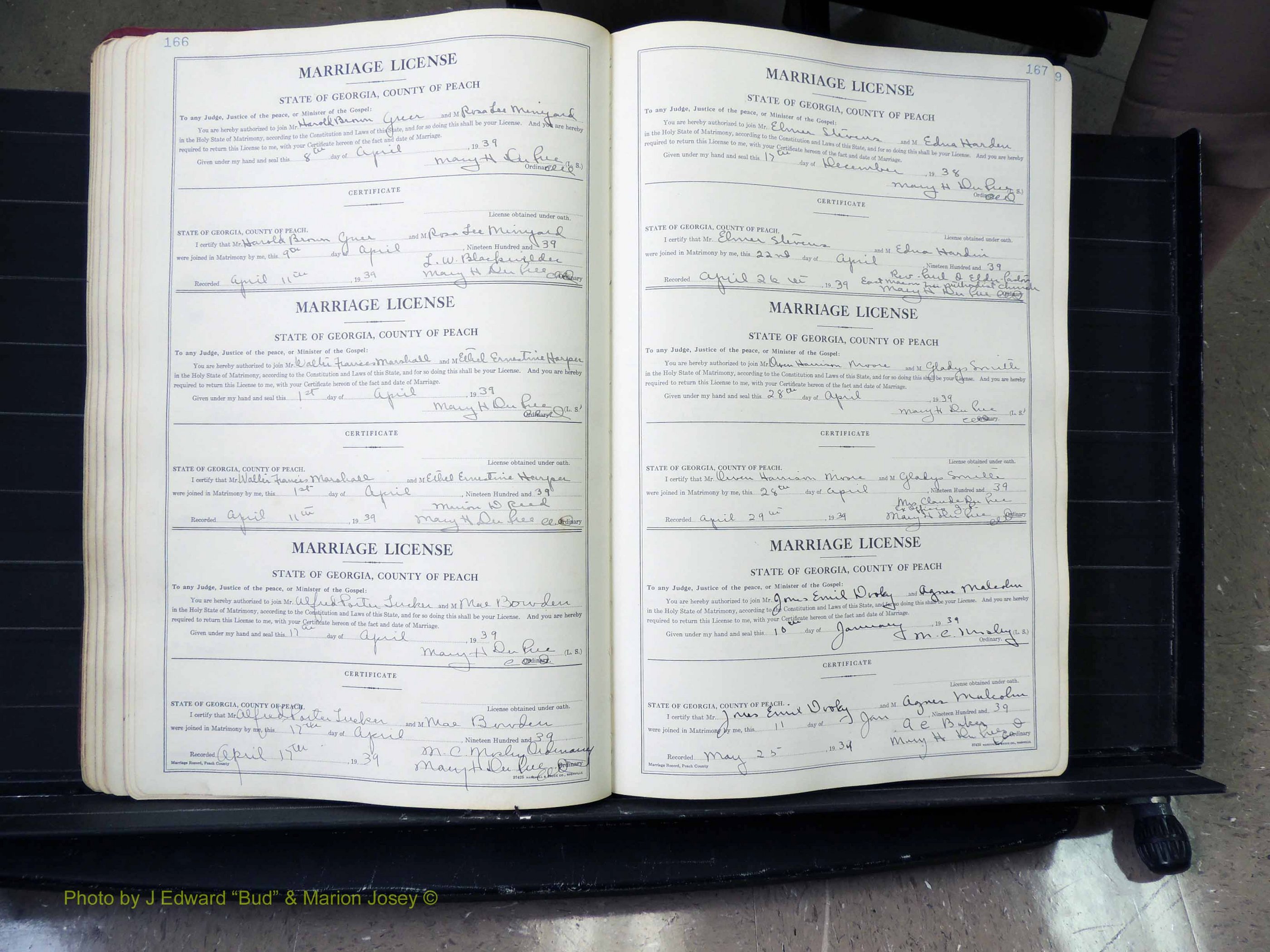 Peach Co, GA, Marriages, Book A, 1926-1960 pg 166-167.JPG