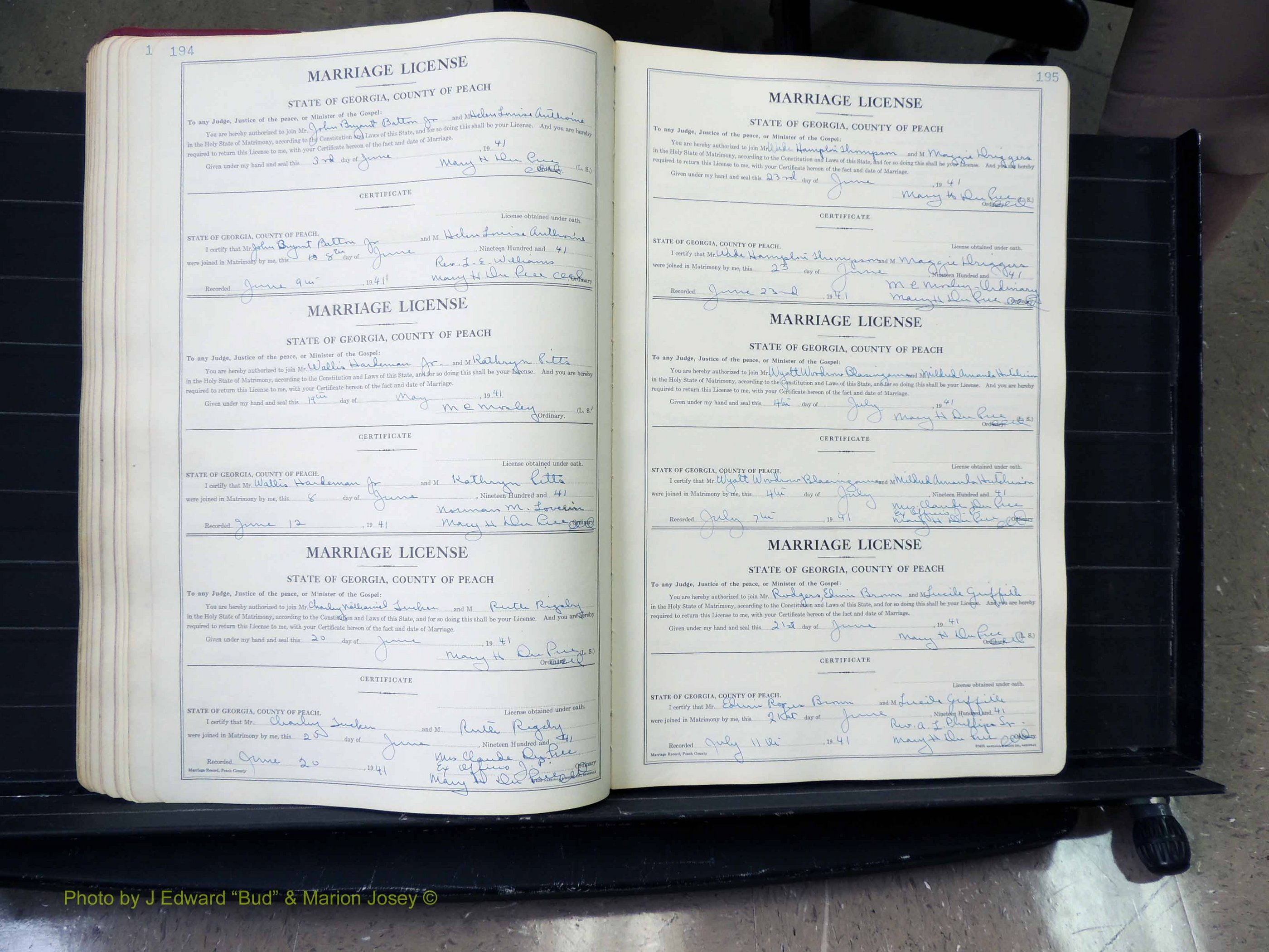 Peach Co, GA, Marriages, Book A, 1926-1960 pg 194-195.JPG