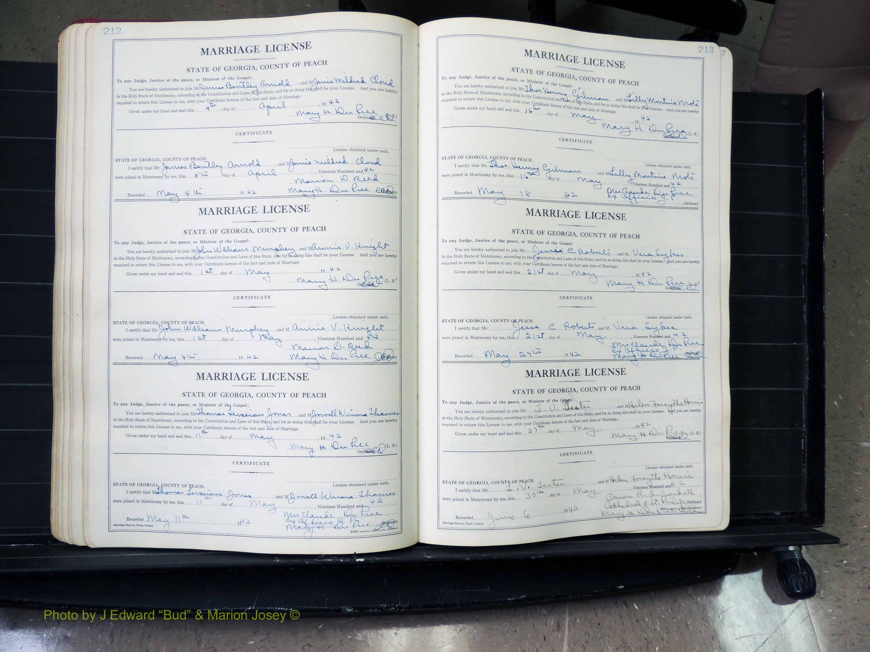 Peach Co, GA, Marriages, Book A, 1926-1960 pg 212-213.JPG