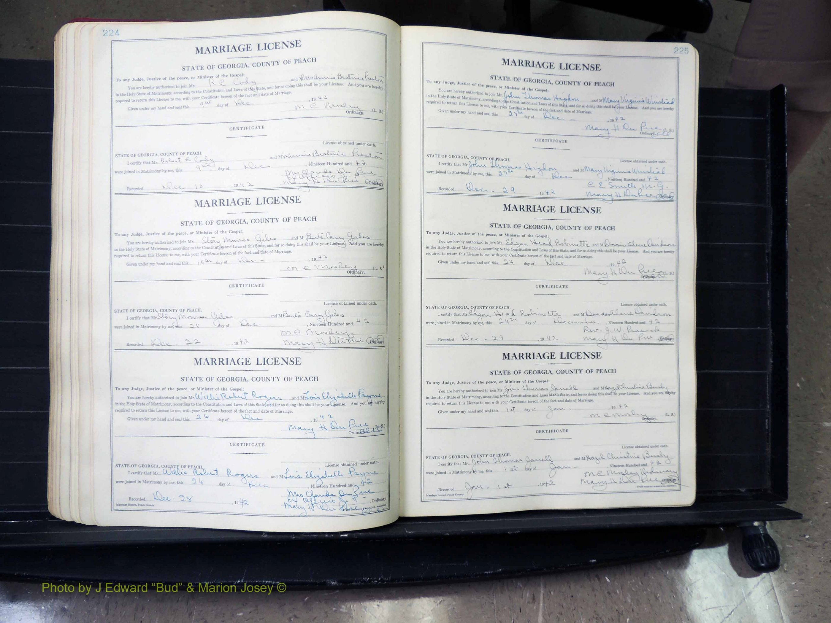 Peach Co, GA, Marriages, Book A, 1926-1960 pg 224-225.JPG