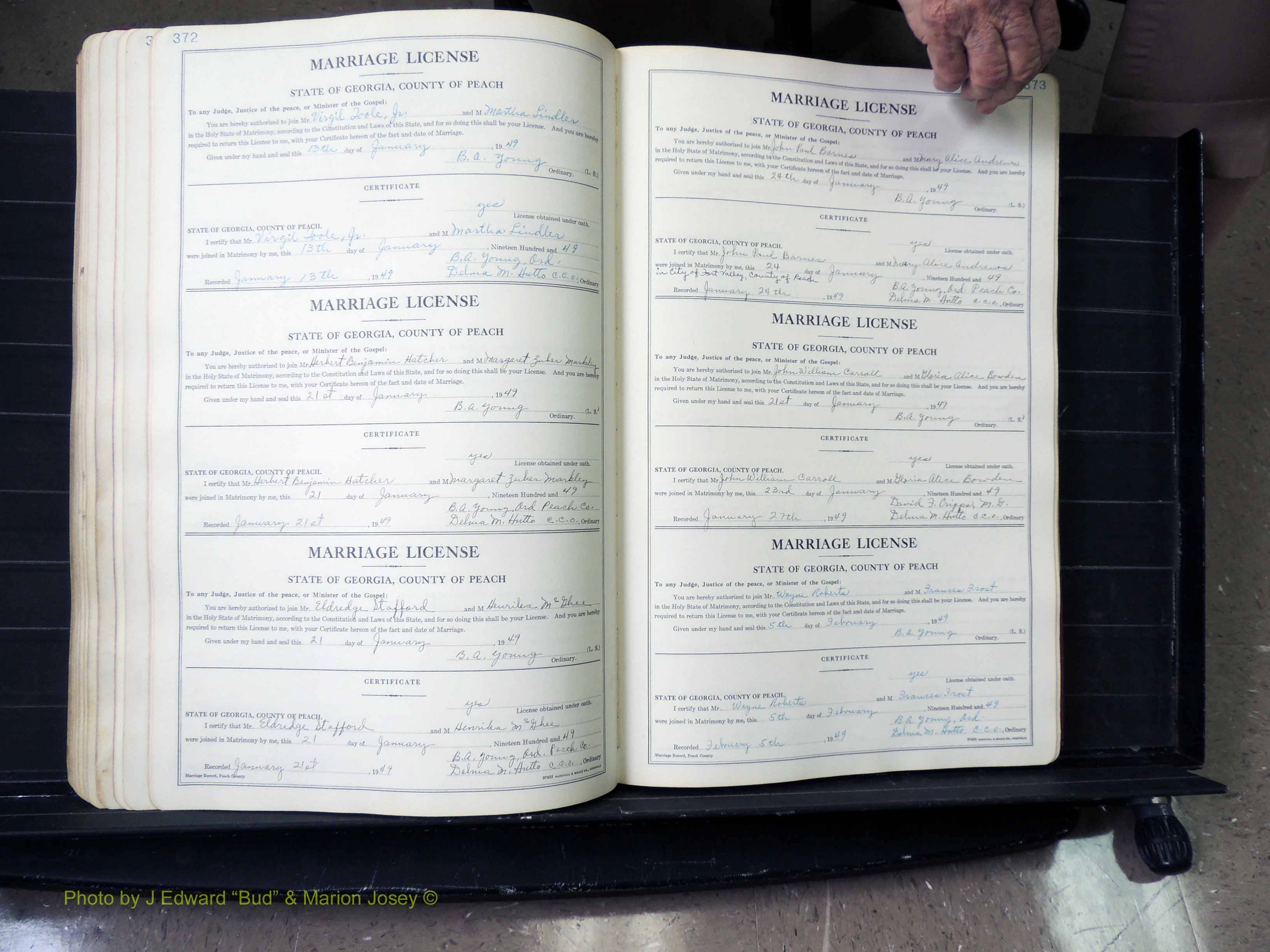 Peach Co, GA, Marriages, Book A, 1926-1960 pg 372-373.JPG