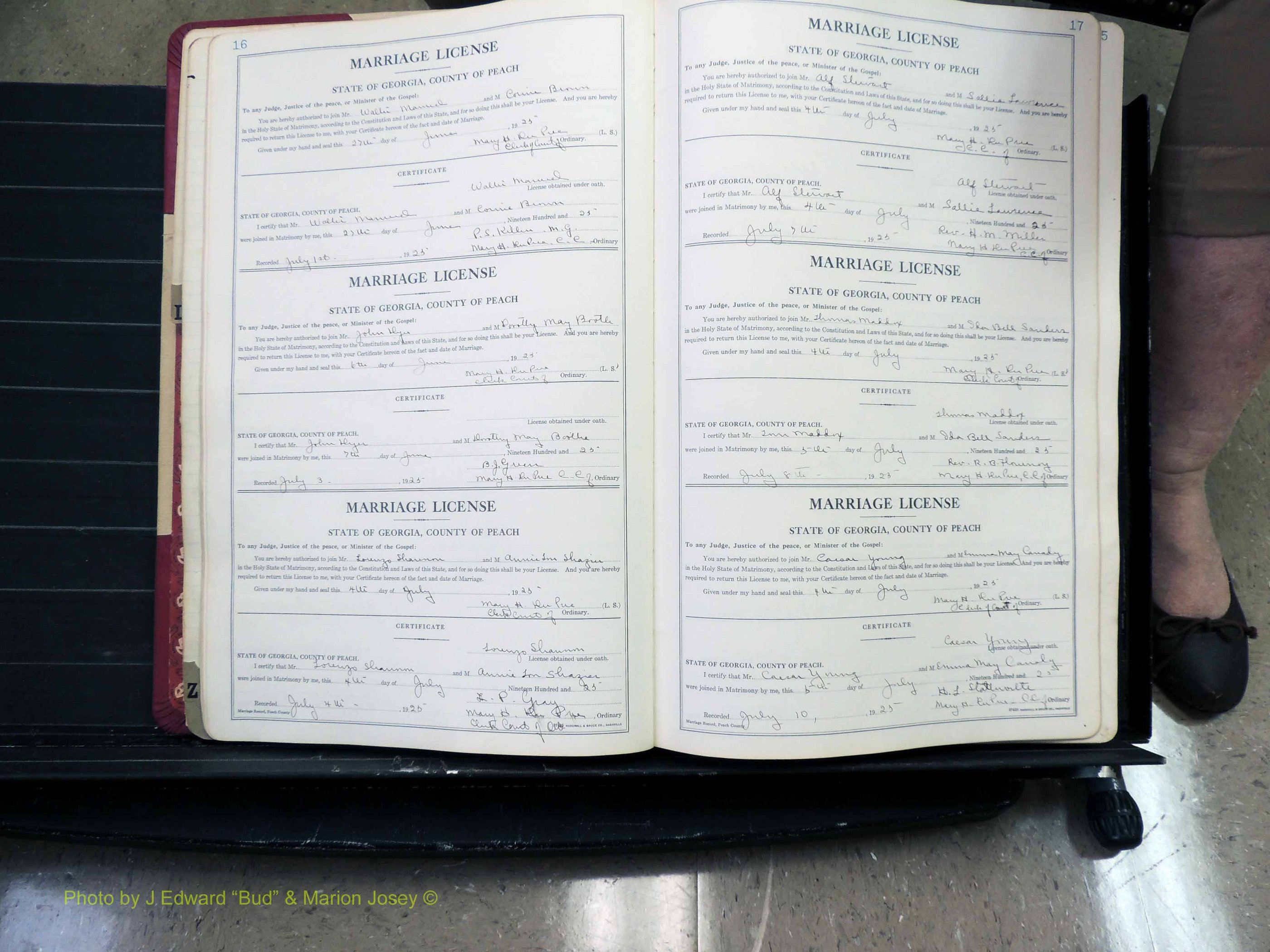 Peach Co, GA, Marriages, Book B, 1925-1991 pg 016-017.JPG