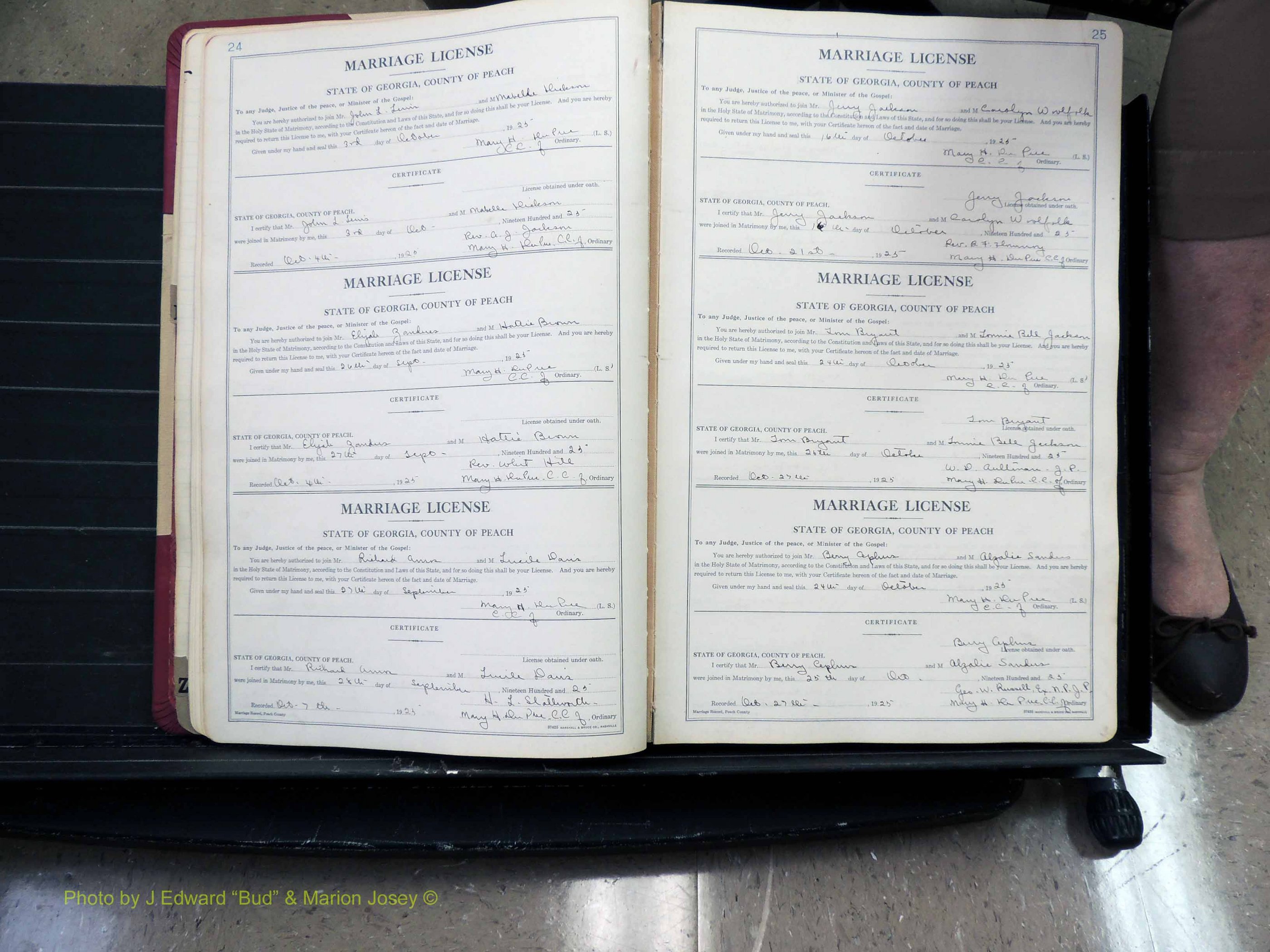 Peach Co, GA, Marriages, Book B, 1925-1991 pg 024-025.JPG