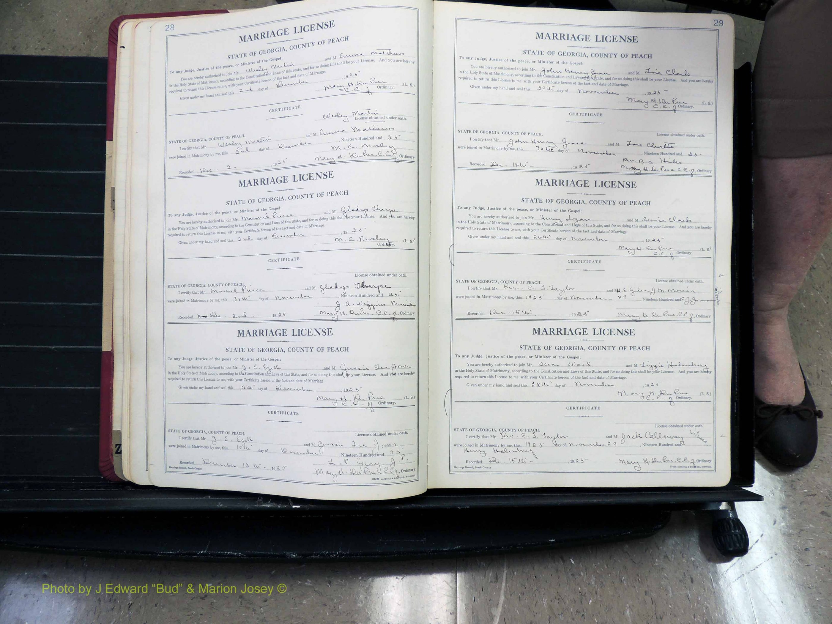 Peach Co, GA, Marriages, Book B, 1925-1991 pg 028-029.JPG