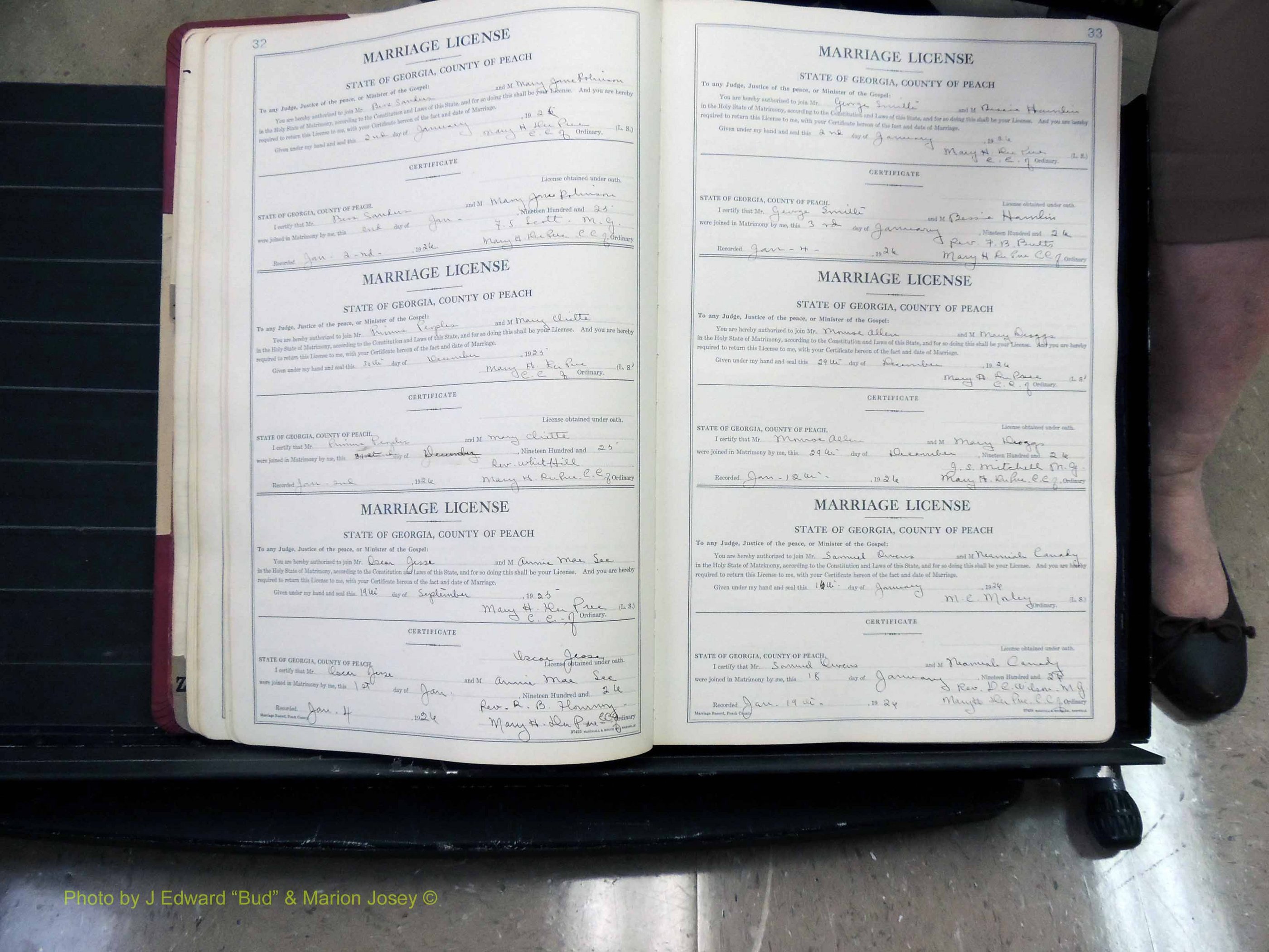 Peach Co, GA, Marriages, Book B, 1925-1991 pg 032-033.JPG