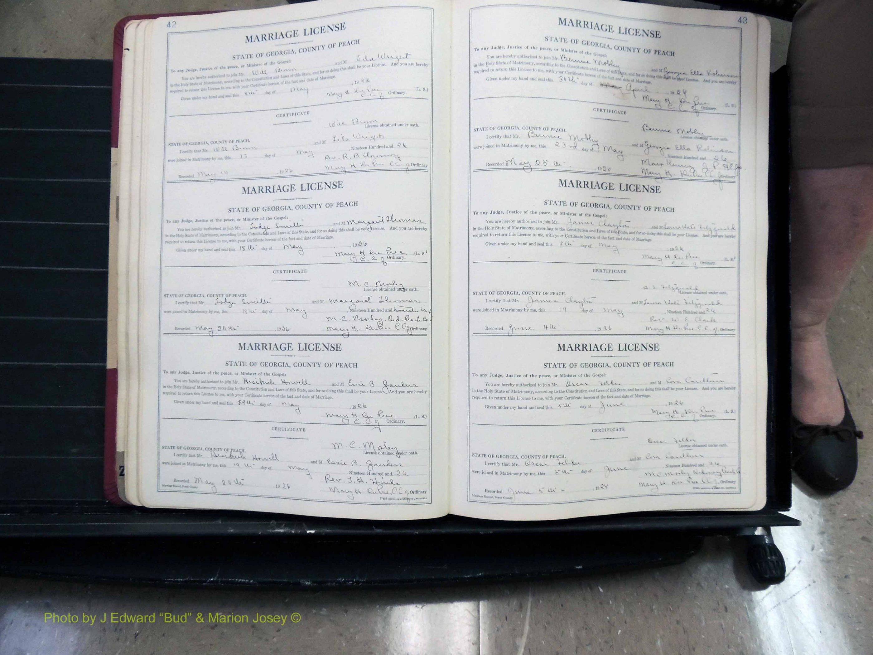 Peach Co, GA, Marriages, Book B, 1925-1991 pg 042-043.JPG