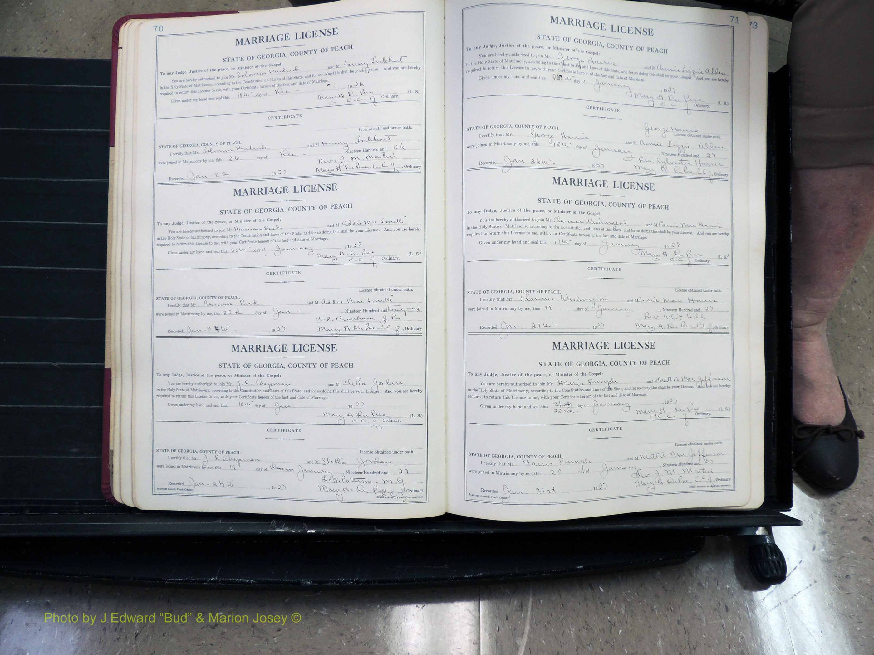 Peach Co, GA, Marriages, Book B, 1925-1991 pg 070-071.JPG