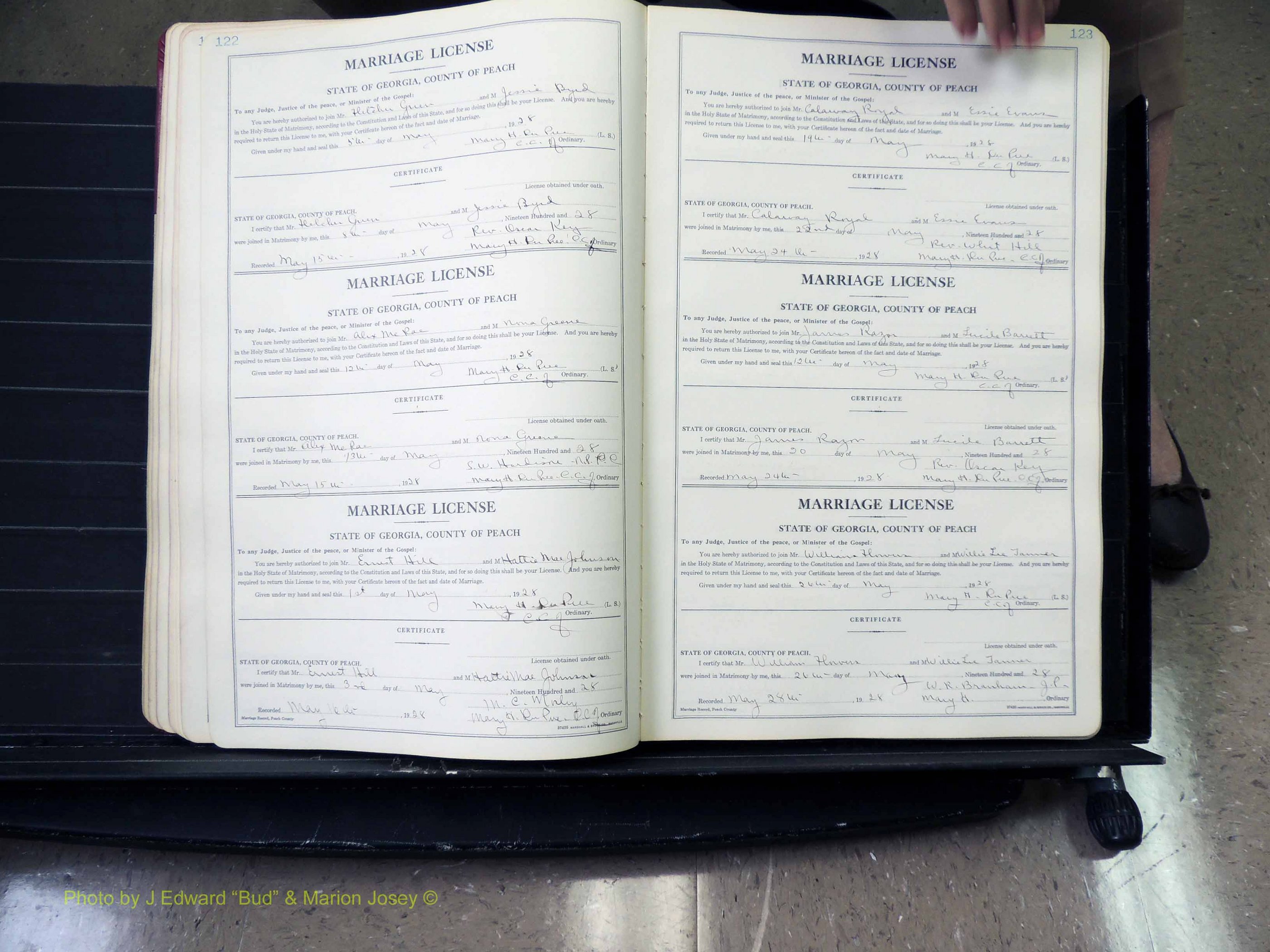 Peach Co, GA, Marriages, Book B, 1925-1991 pg 122-123.JPG