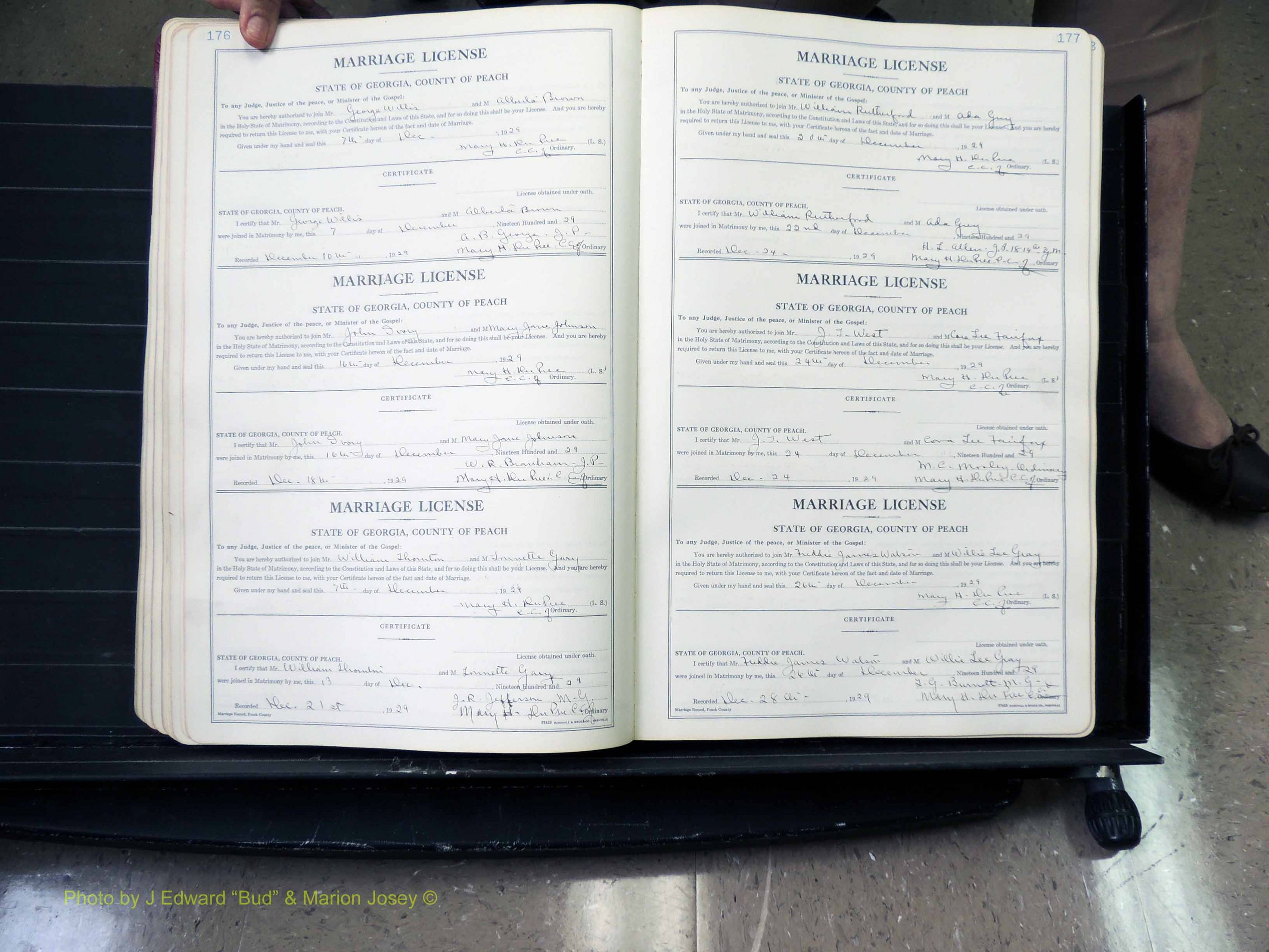 Peach Co, GA, Marriages, Book B, 1925-1991 pg 176-177.JPG