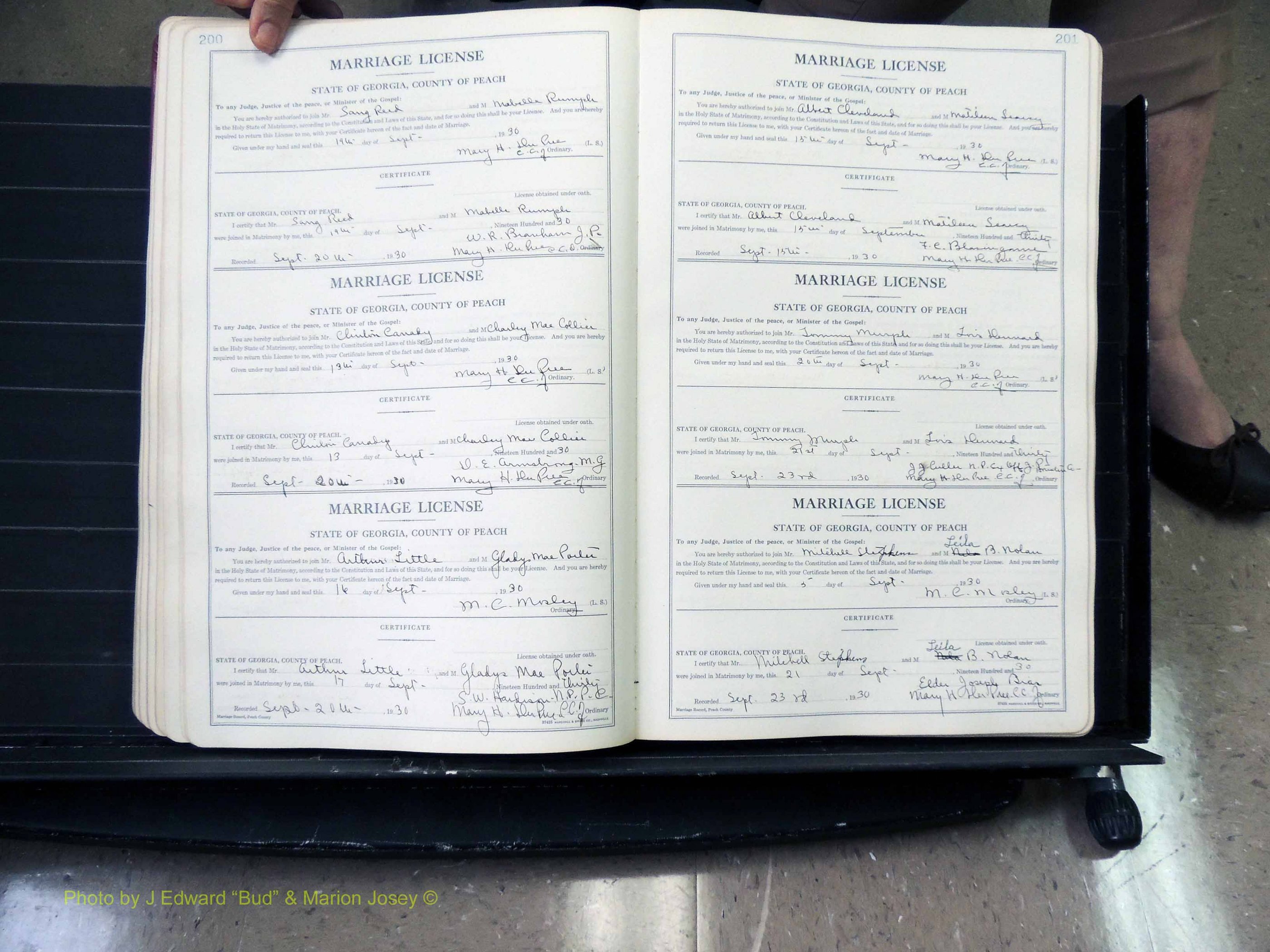 Peach Co, GA, Marriages, Book B, 1925-1991 pg 200-201.JPG
