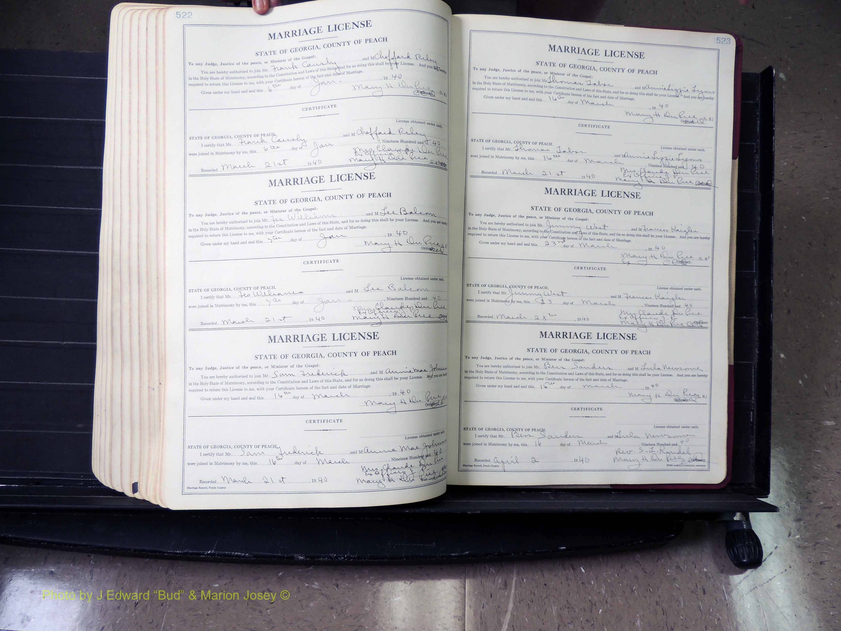 Peach Co, GA, Marriages, Book B, 1925-1991 pg 522-523.JPG
