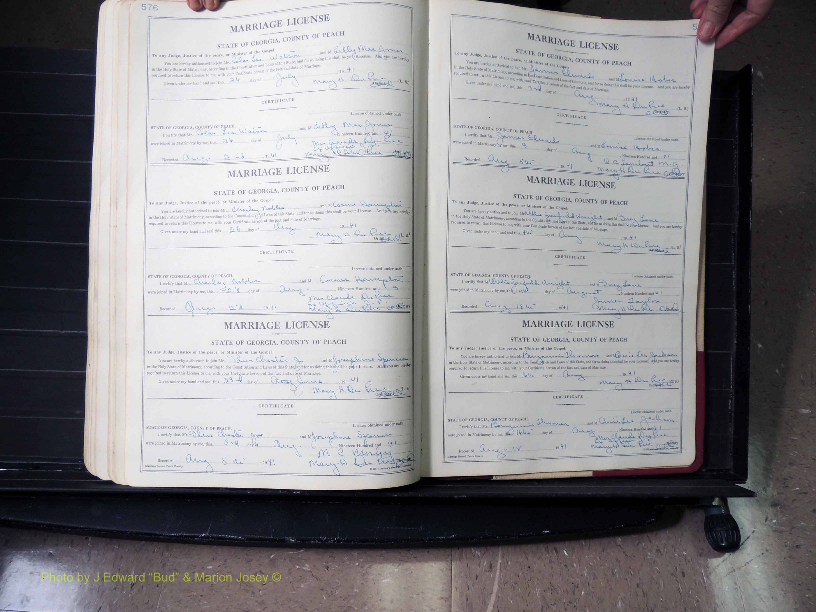 Peach Co, GA, Marriages, Book B, 1925-1991 pg 576-577.JPG