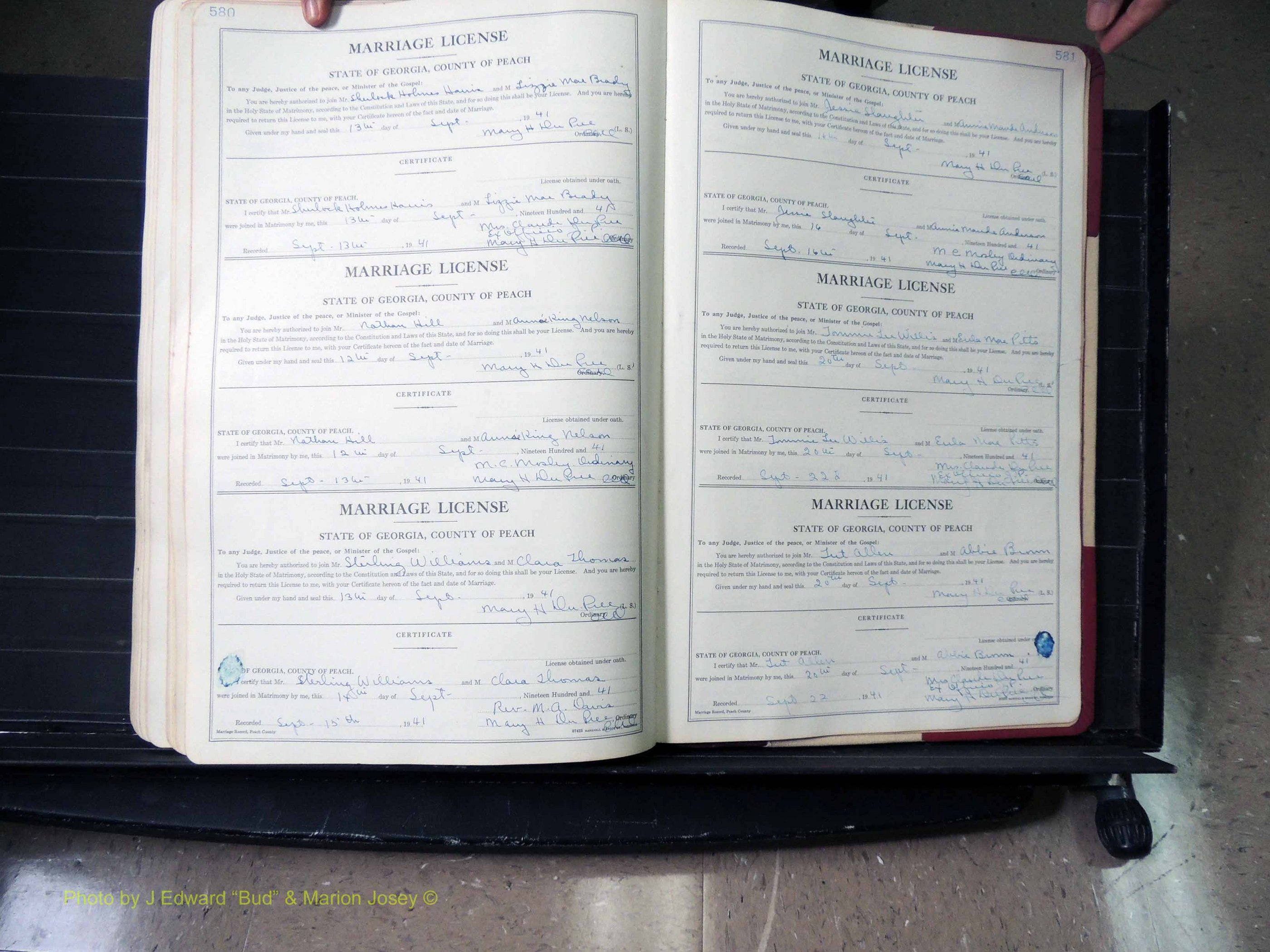 Peach Co, GA, Marriages, Book B, 1925-1991 pg 580-581.JPG