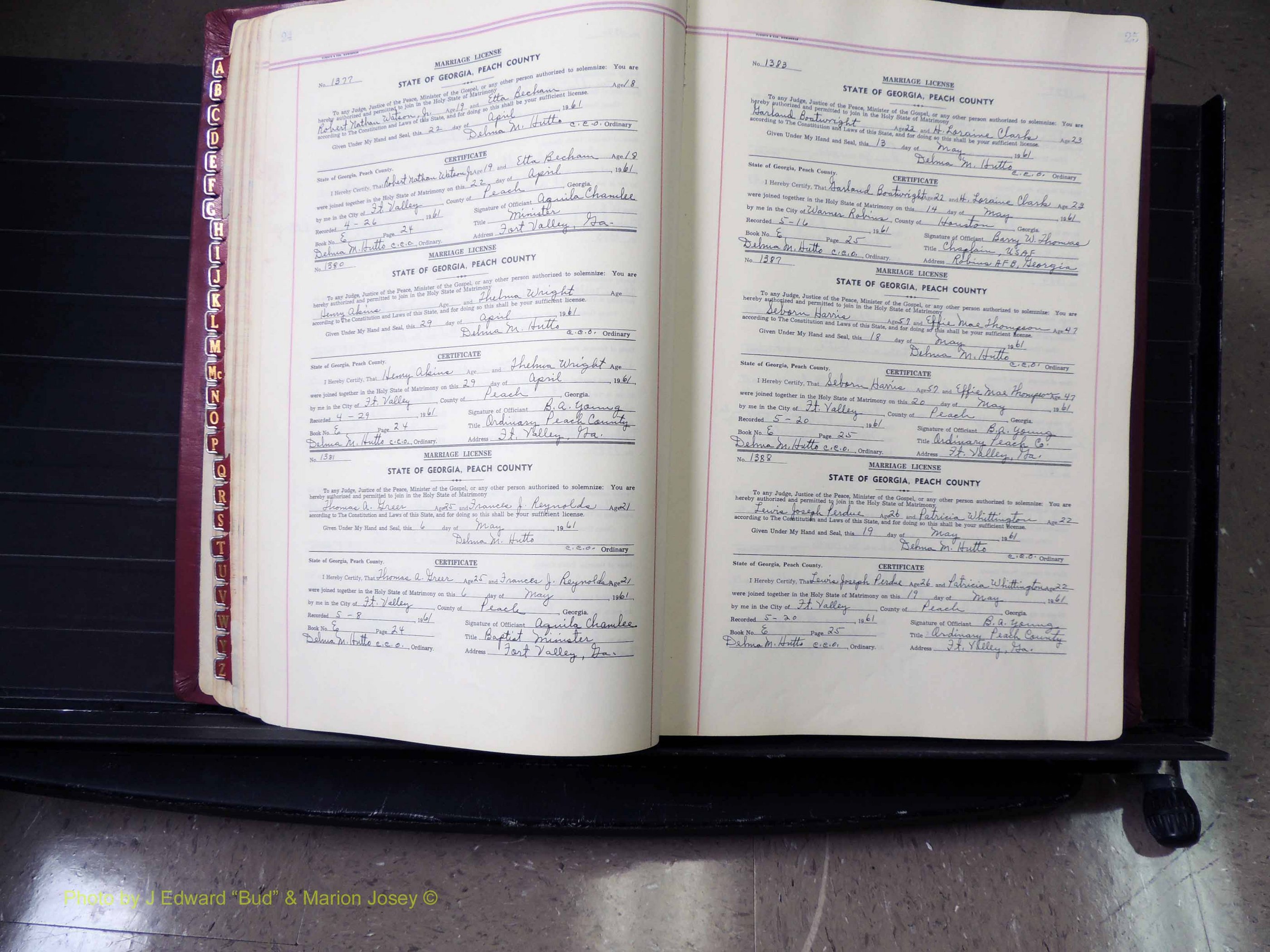 Peach Co, GA, Marriages, Book E, 1960-1984 pg 024-025.JPG