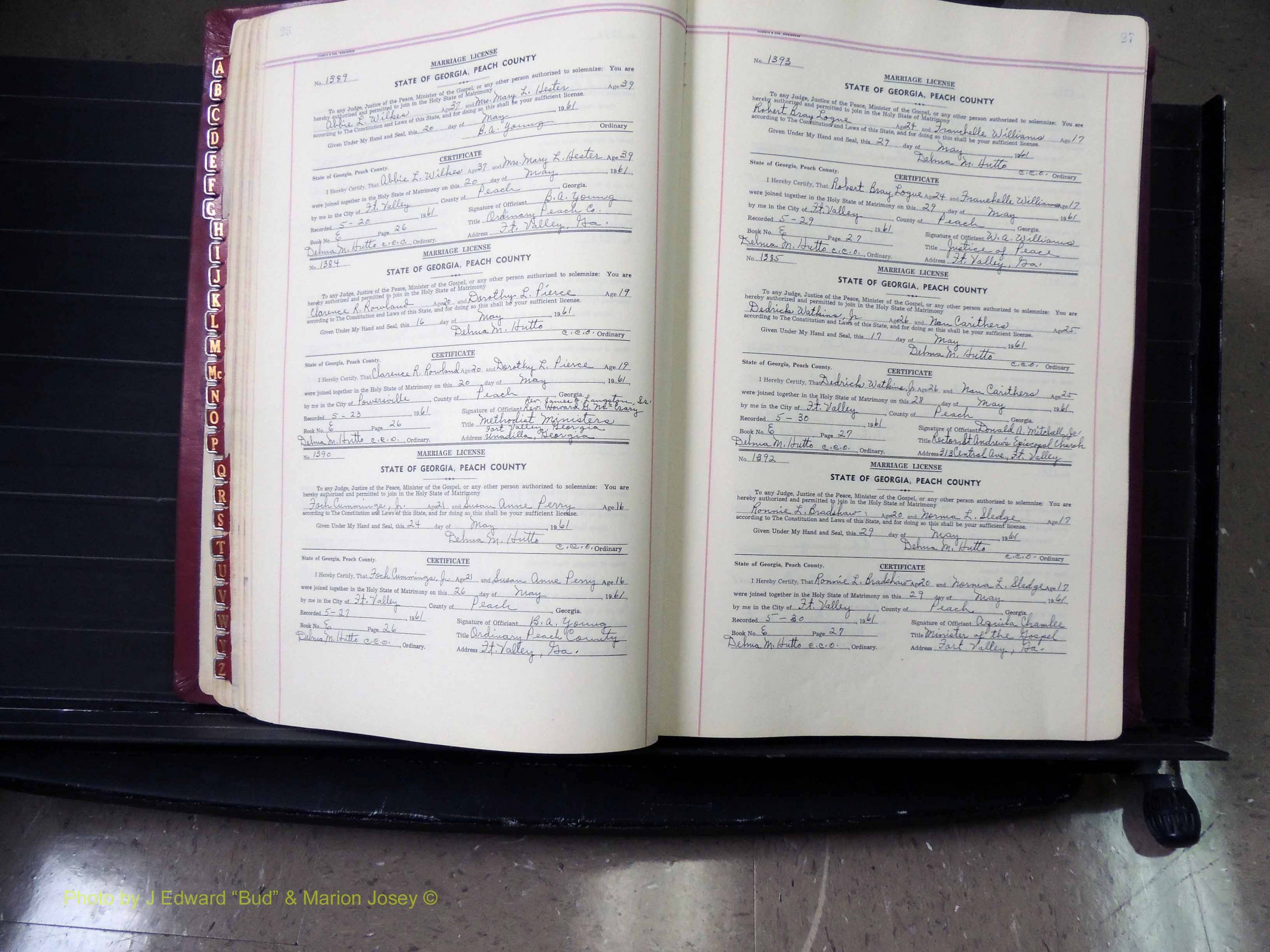 Peach Co, GA, Marriages, Book E, 1960-1984 pg 026-027.JPG