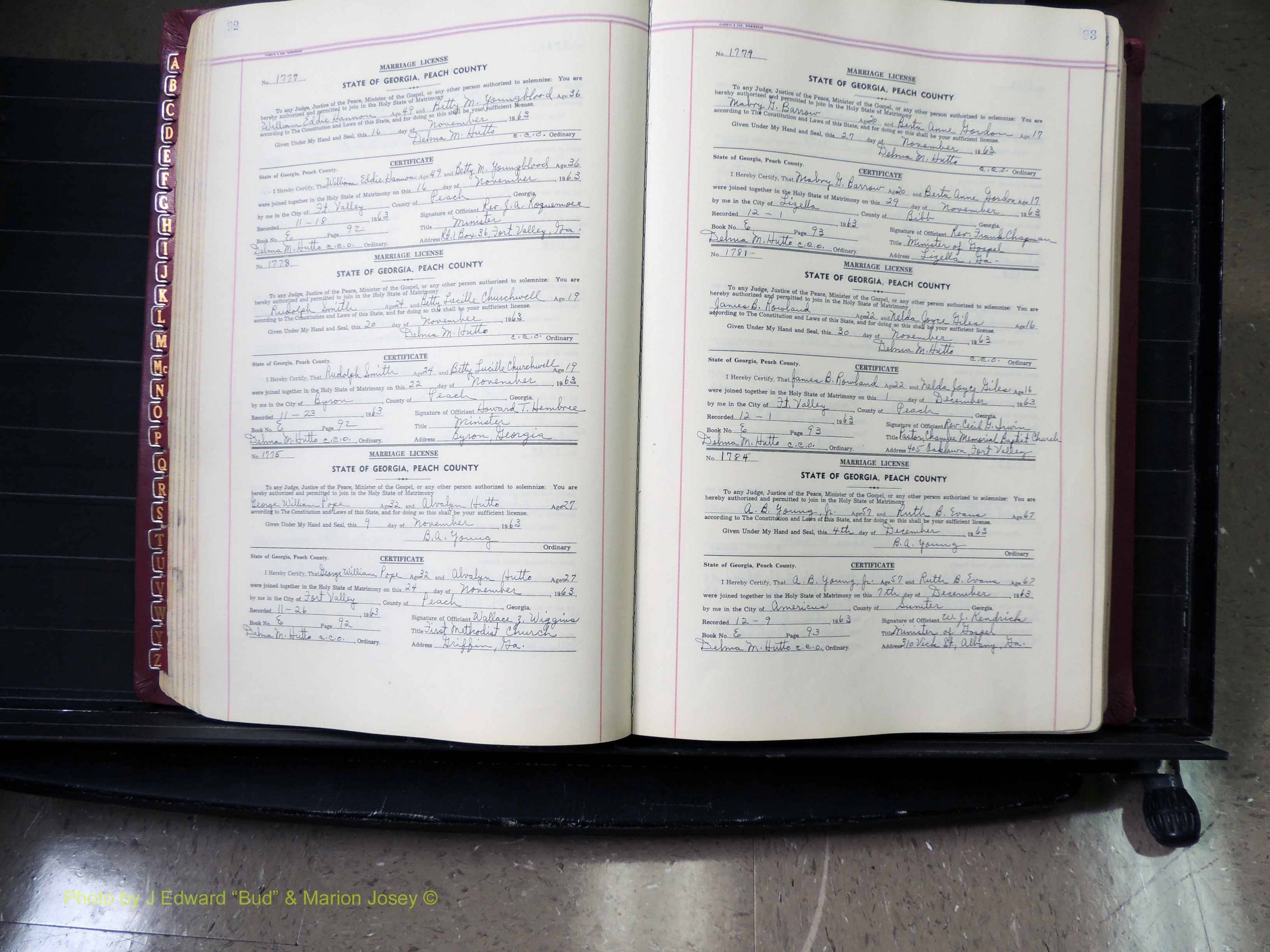 Peach Co, GA, Marriages, Book E, 1960-1984 pg 092-093.JPG