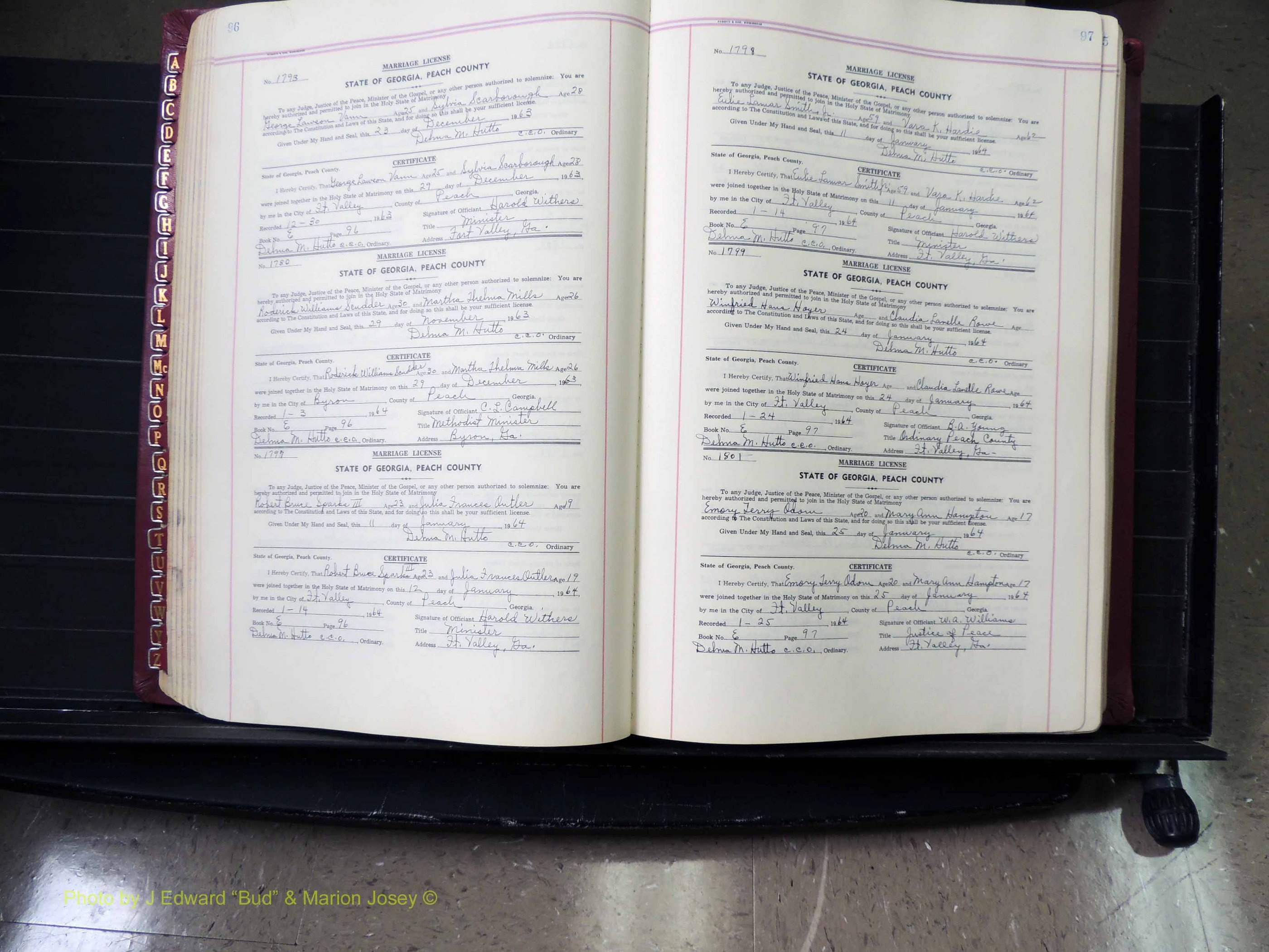 Peach Co, GA, Marriages, Book E, 1960-1984 pg 096-097.JPG
