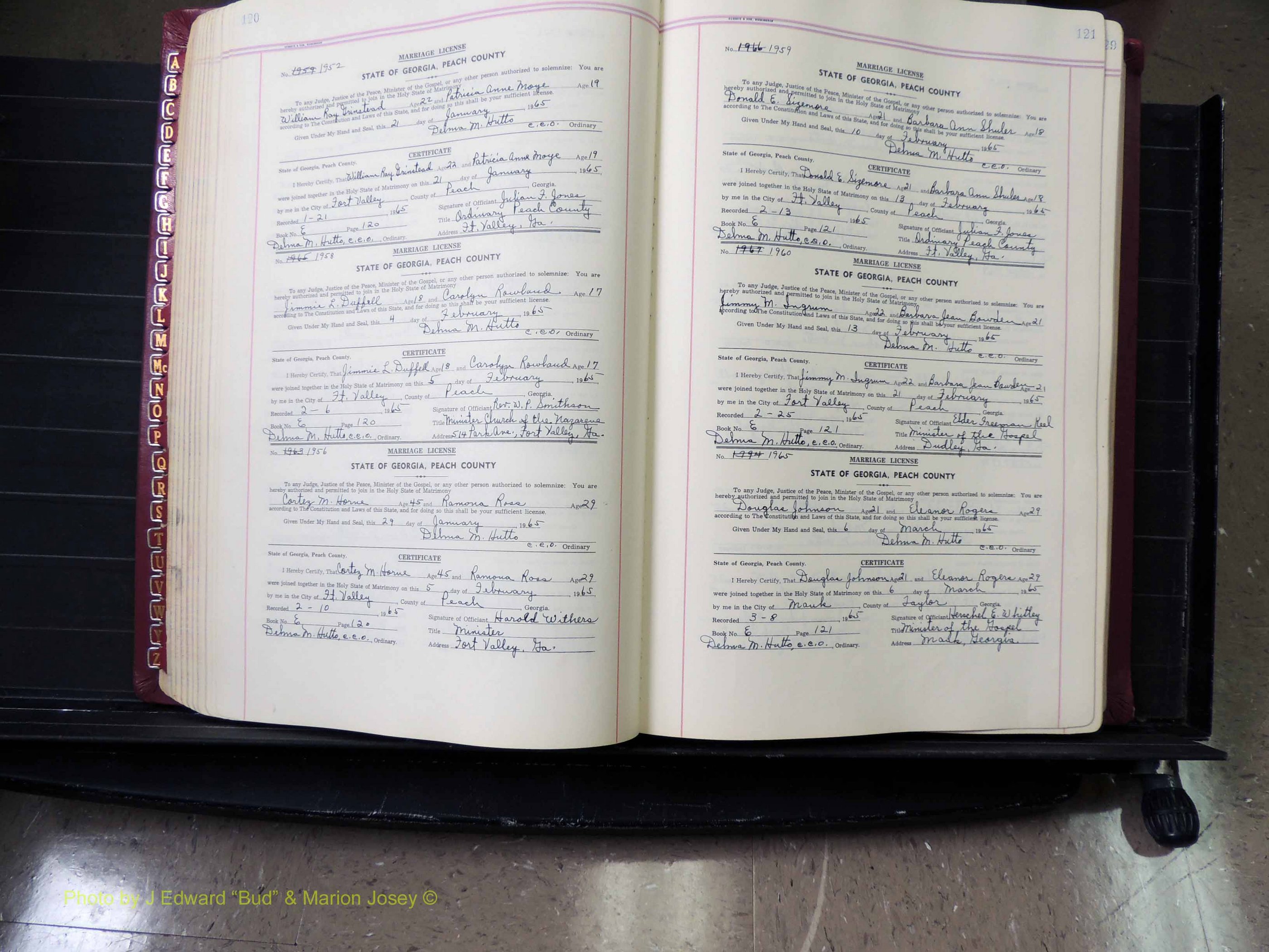 Peach Co, GA, Marriages, Book E, 1960-1984 pg 120-121.JPG