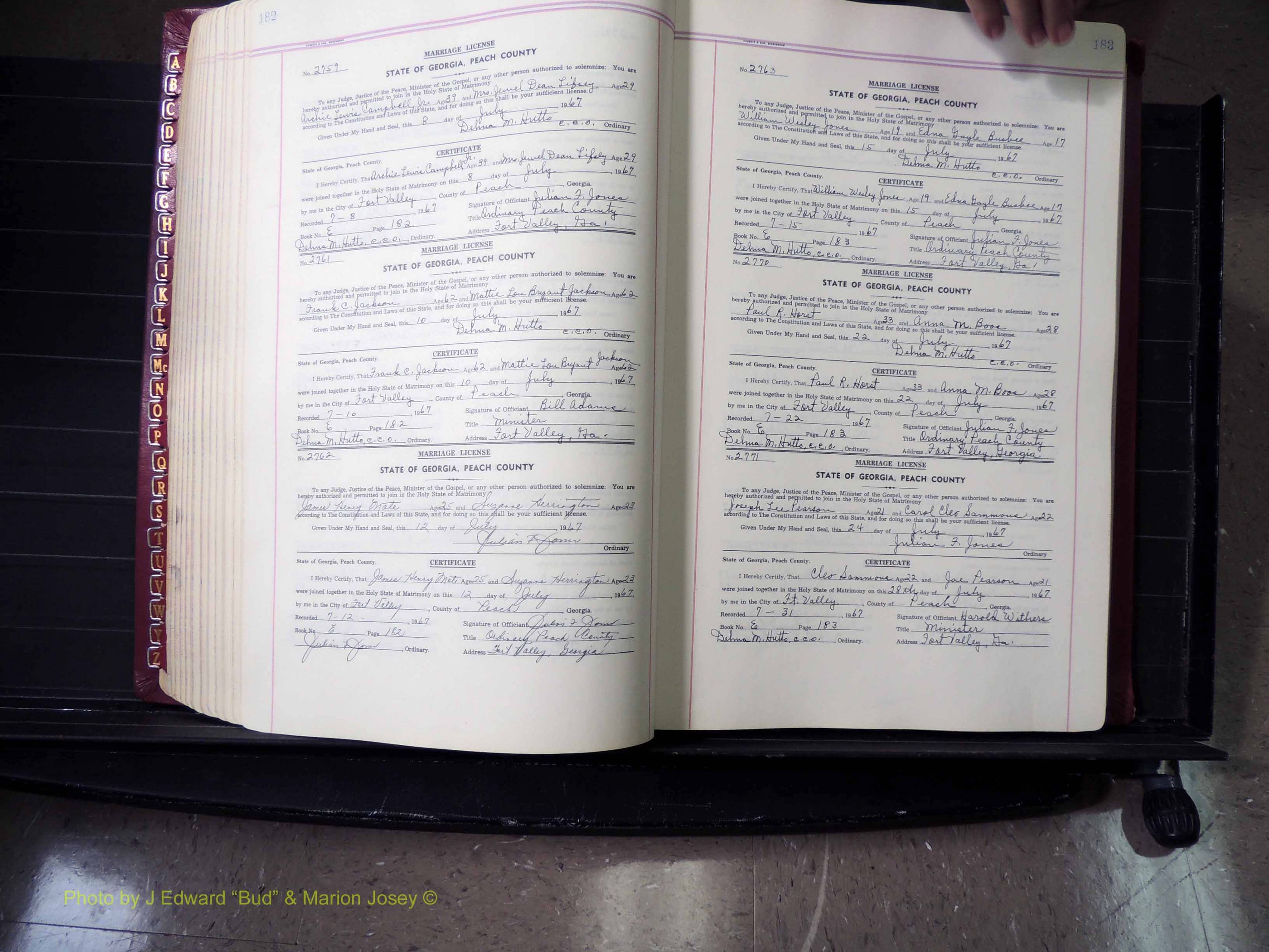 Peach Co, GA, Marriages, Book E, 1960-1984 pg 182-183.JPG