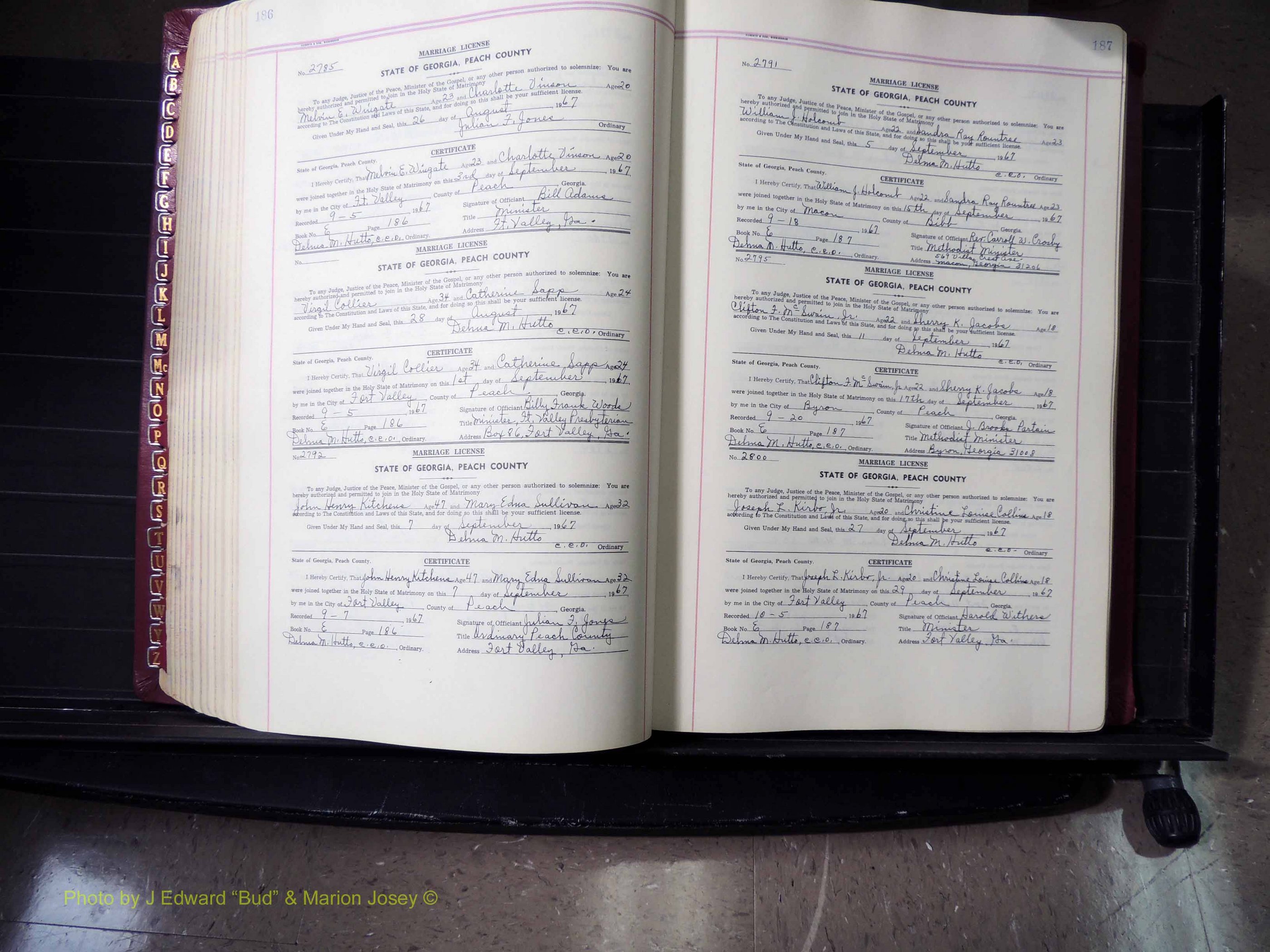 Peach Co, GA, Marriages, Book E, 1960-1984 pg 186-187.JPG