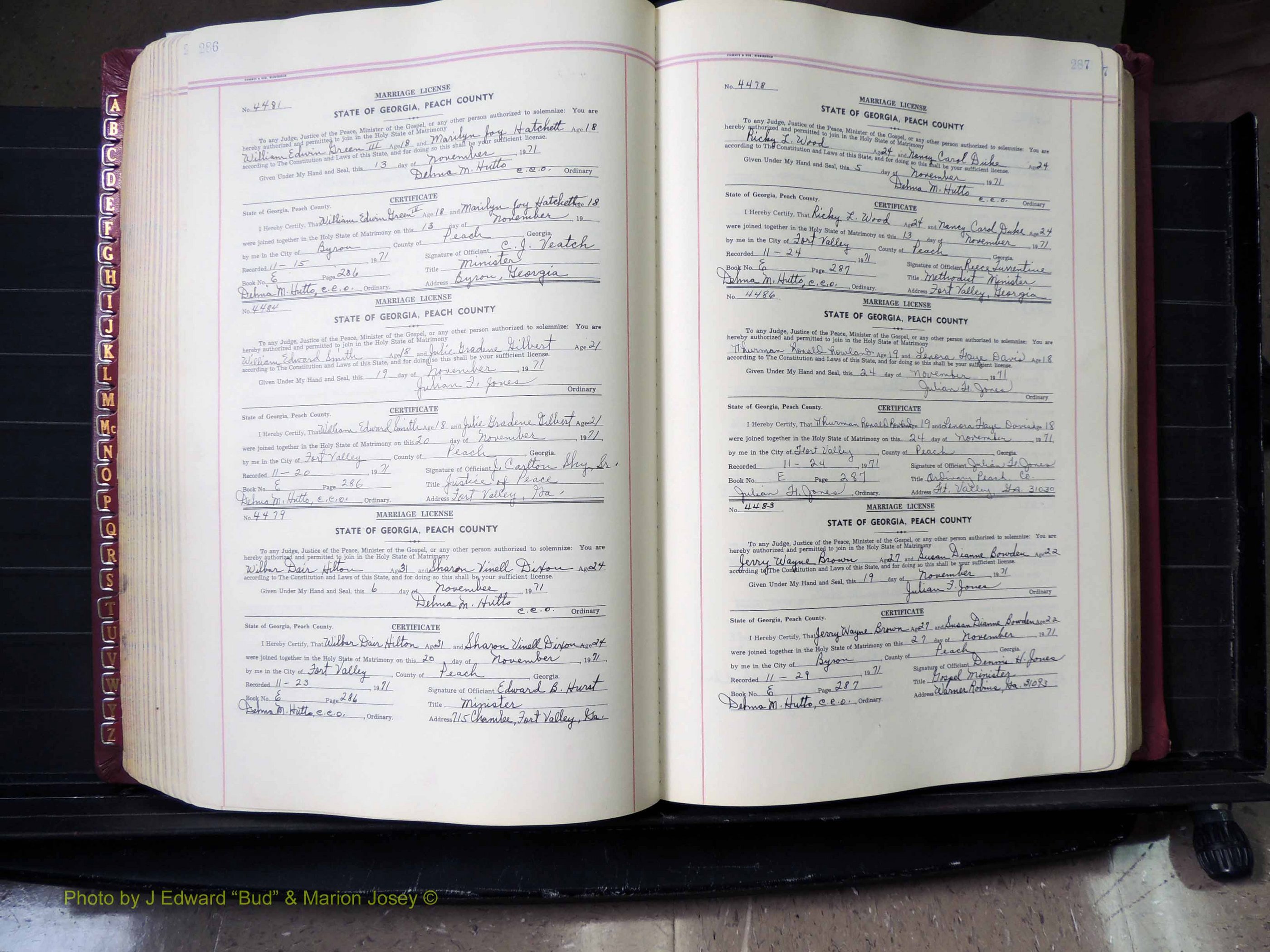 Peach Co, GA, Marriages, Book E, 1960-1984 pg 286-287.JPG