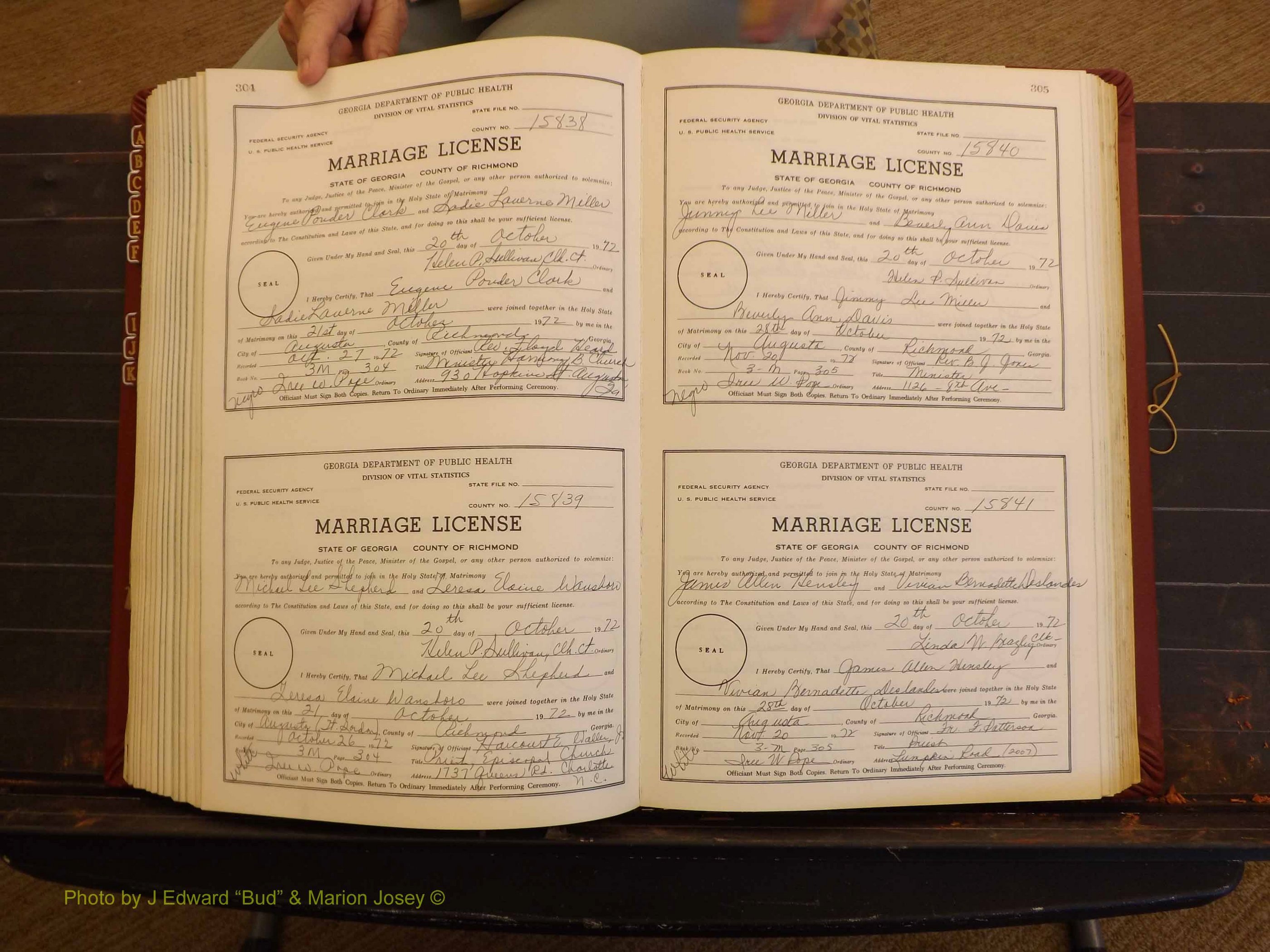 Richmond Marriages, 3M, 1972-1973 P 304-305.JPG