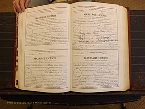 Richmond Marriages, 3N, 1973-1974 P 070-071.JPG