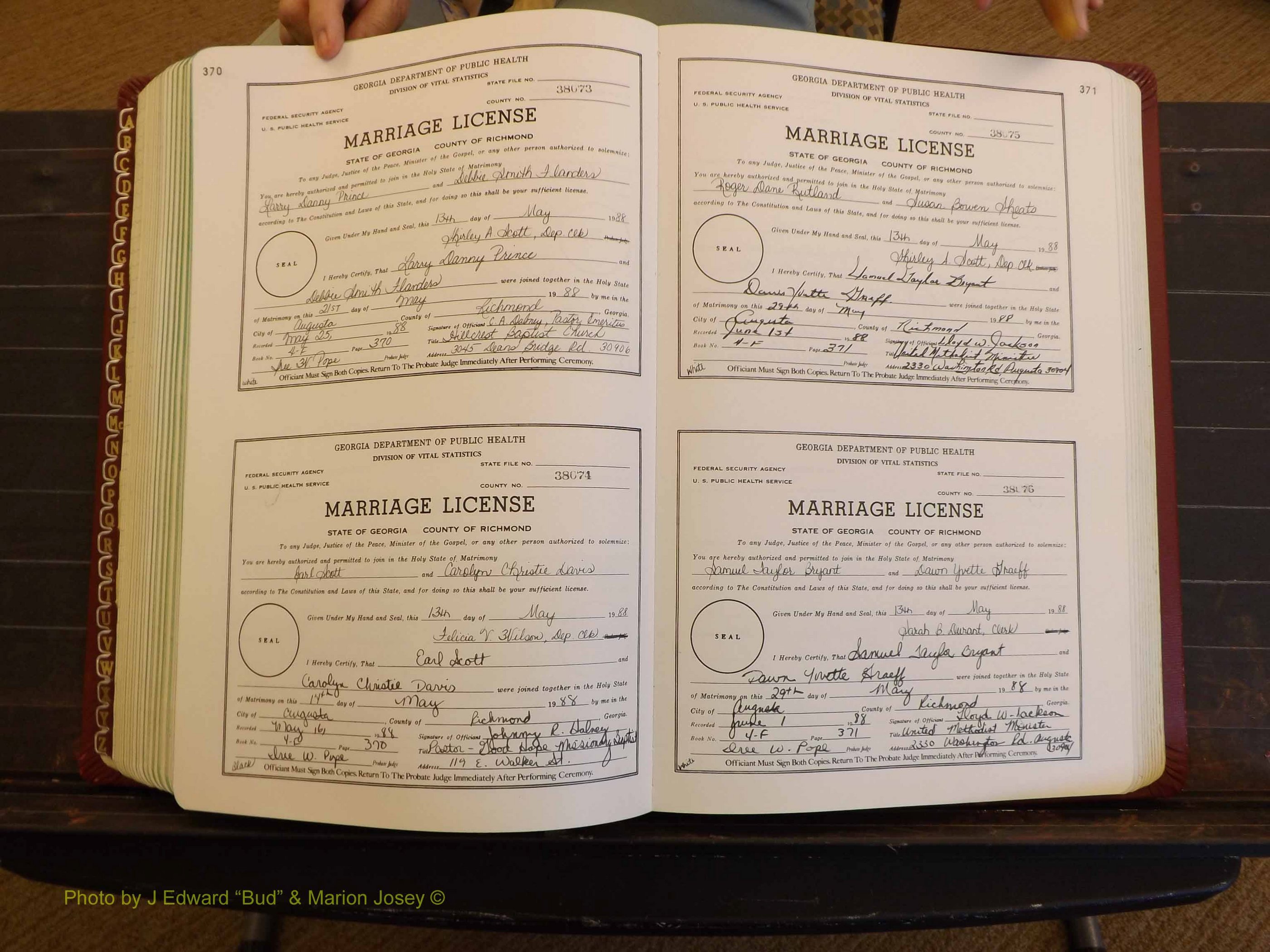 Richmond Marriages, 4F, 1987-1988 P 370-371.JPG