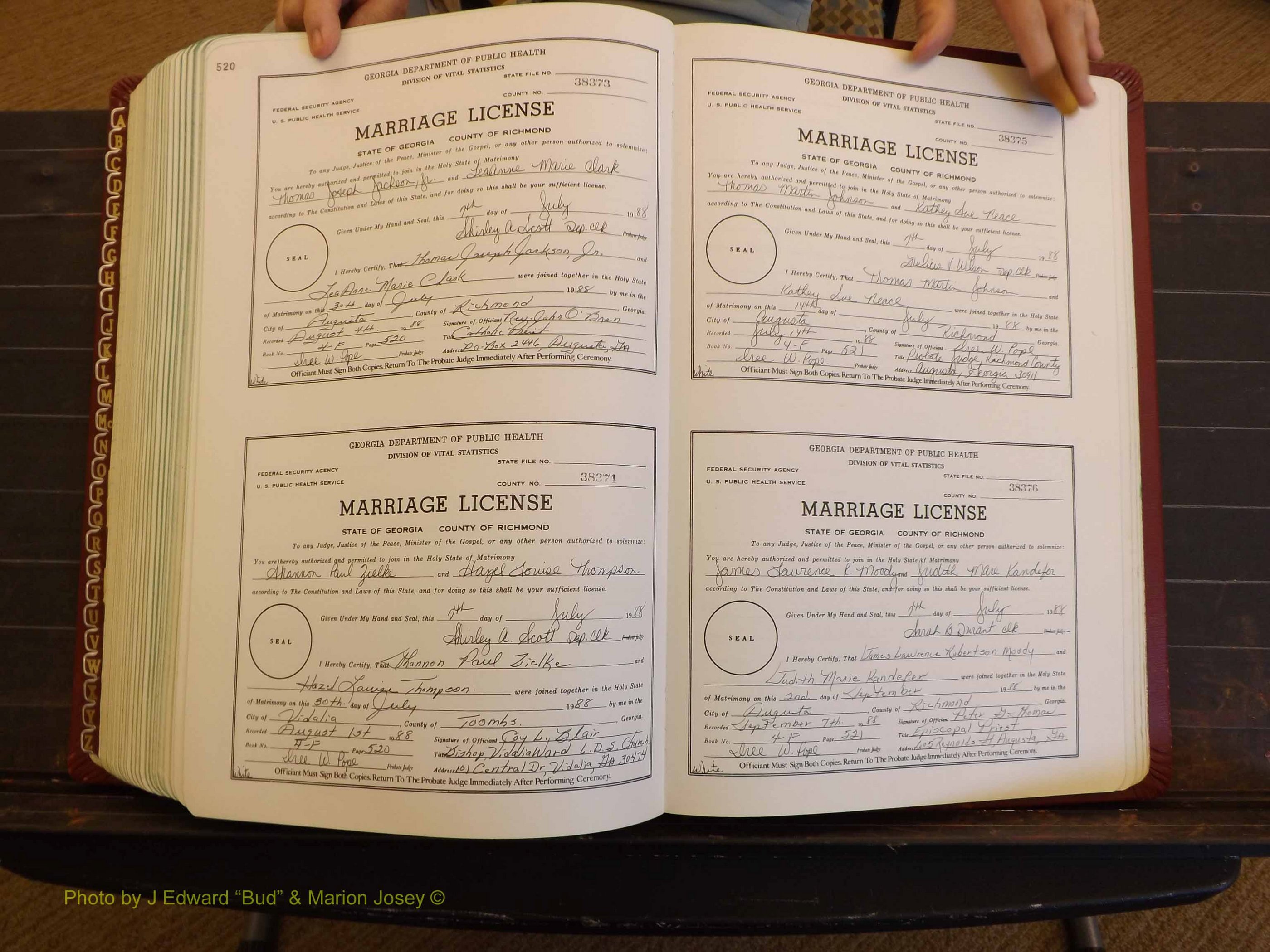 Richmond Marriages, 4F, 1987-1988 P 520-521.JPG
