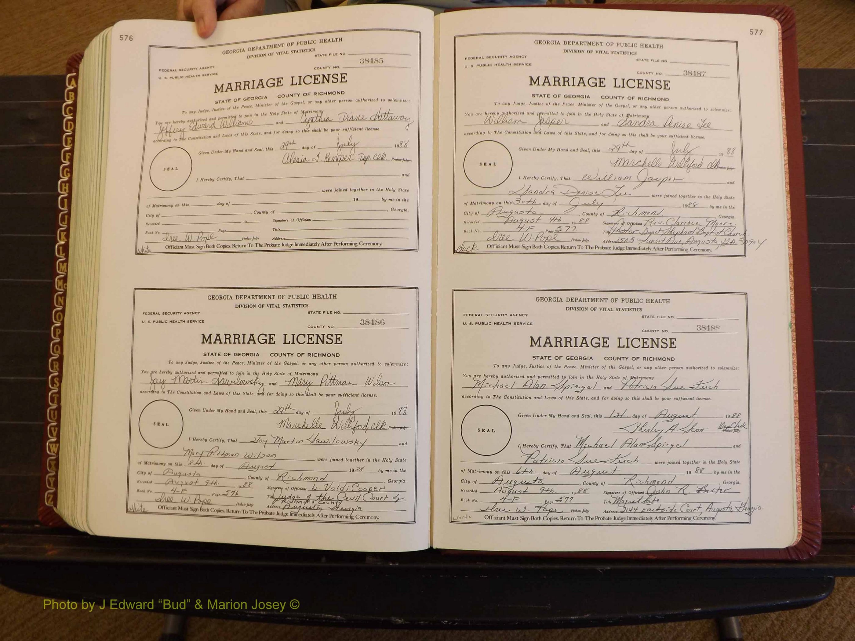 Richmond Marriages, 4F, 1987-1988 P 576-577.JPG